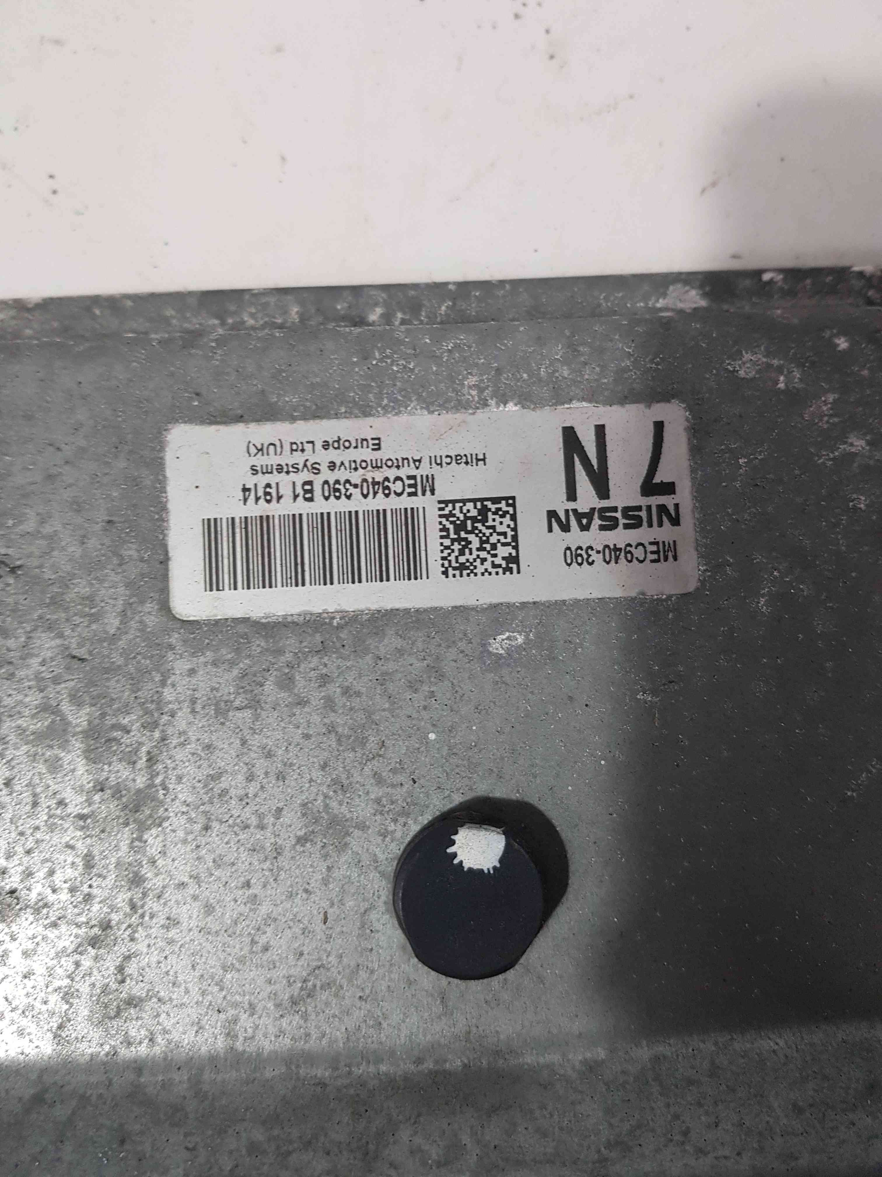 Thumb 2 Nissan Juke MK1 2010-2014 1.6 Petrol Engine Control Unit ECU MEC-940-390