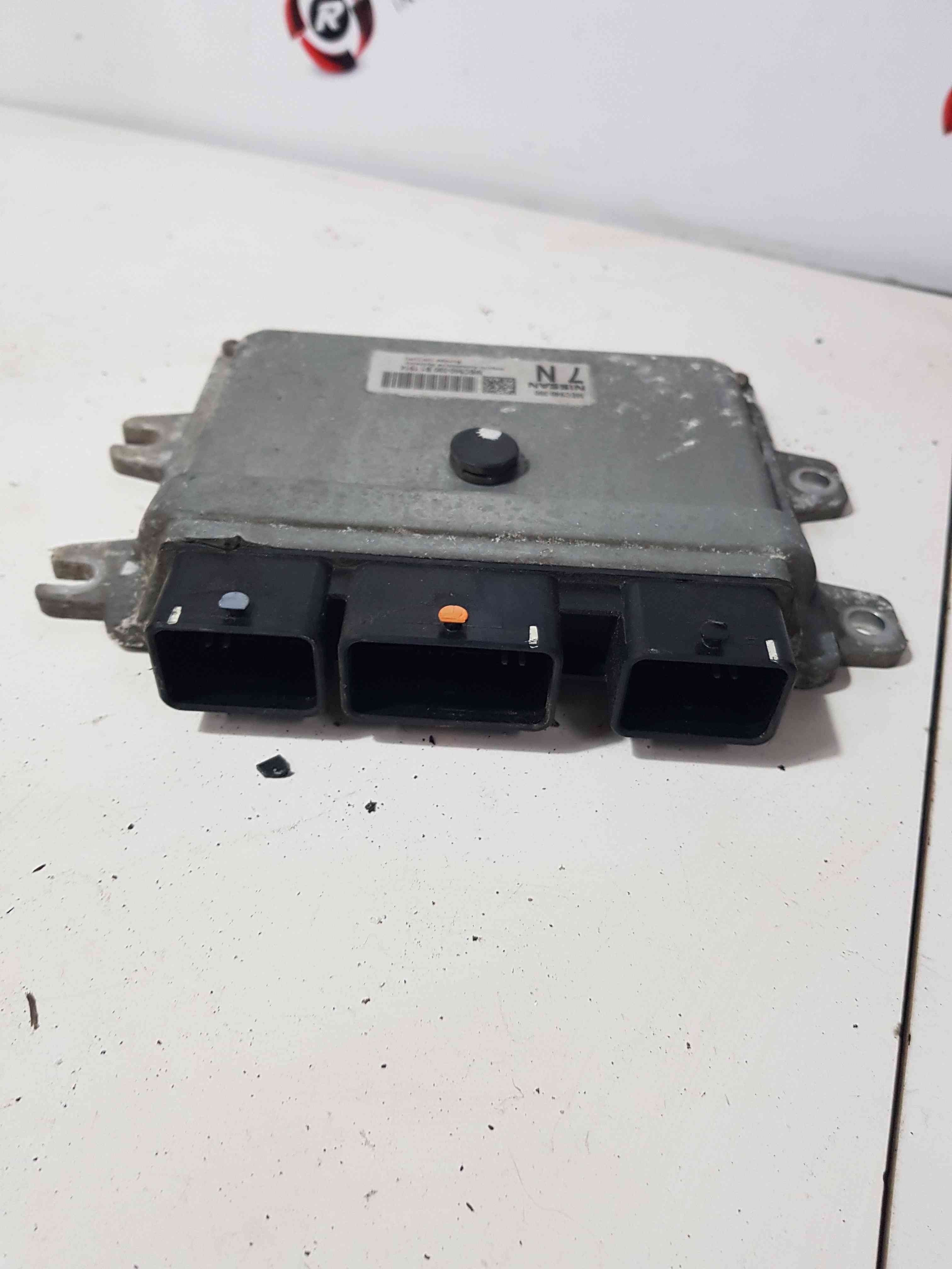 Thumb 4 Nissan Juke MK1 2010-2014 1.6 Petrol Engine Control Unit ECU MEC-940-390