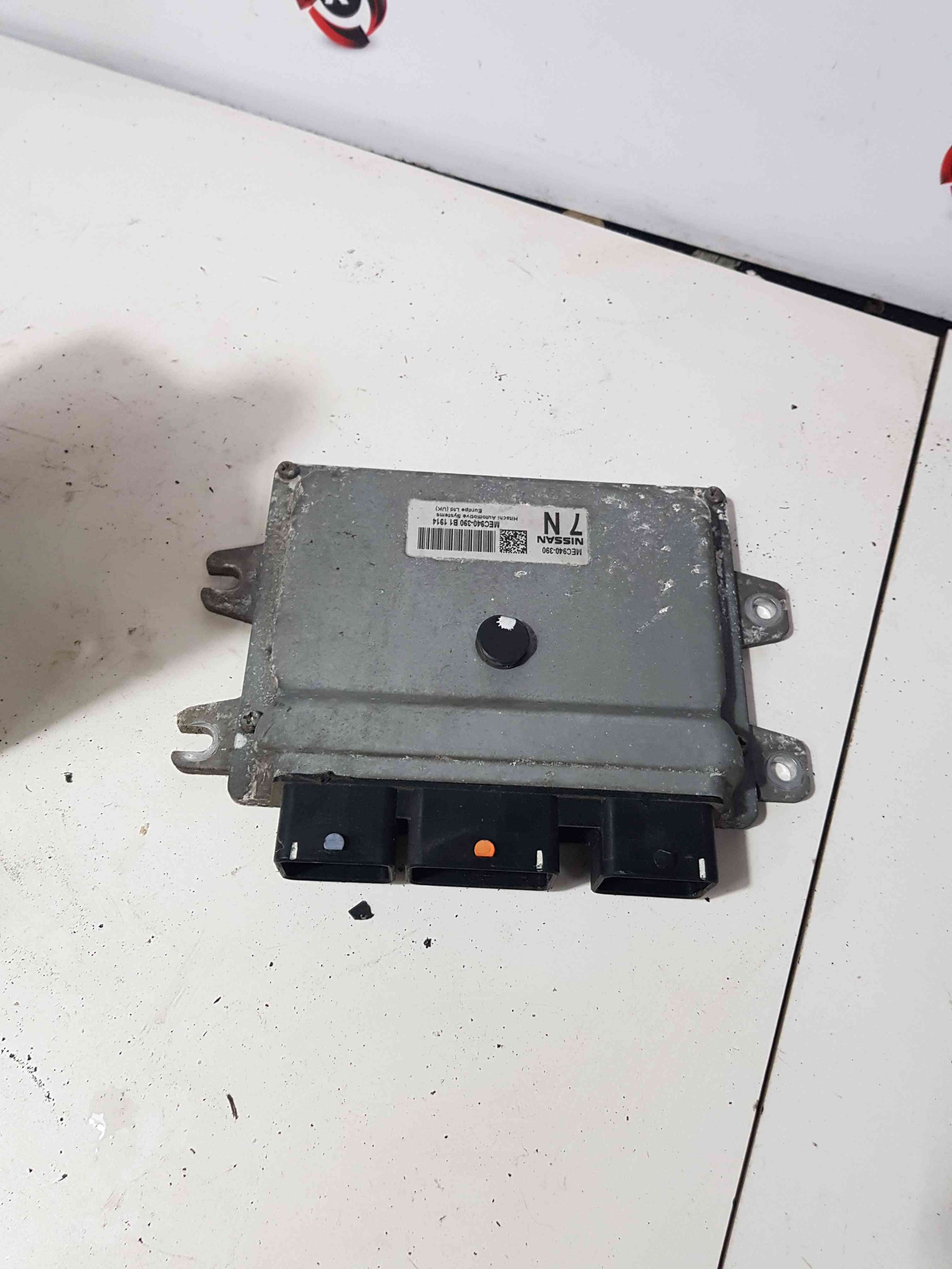 Thumb 6 Nissan Juke MK1 2010-2014 1.6 Petrol Engine Control Unit ECU MEC-940-390
