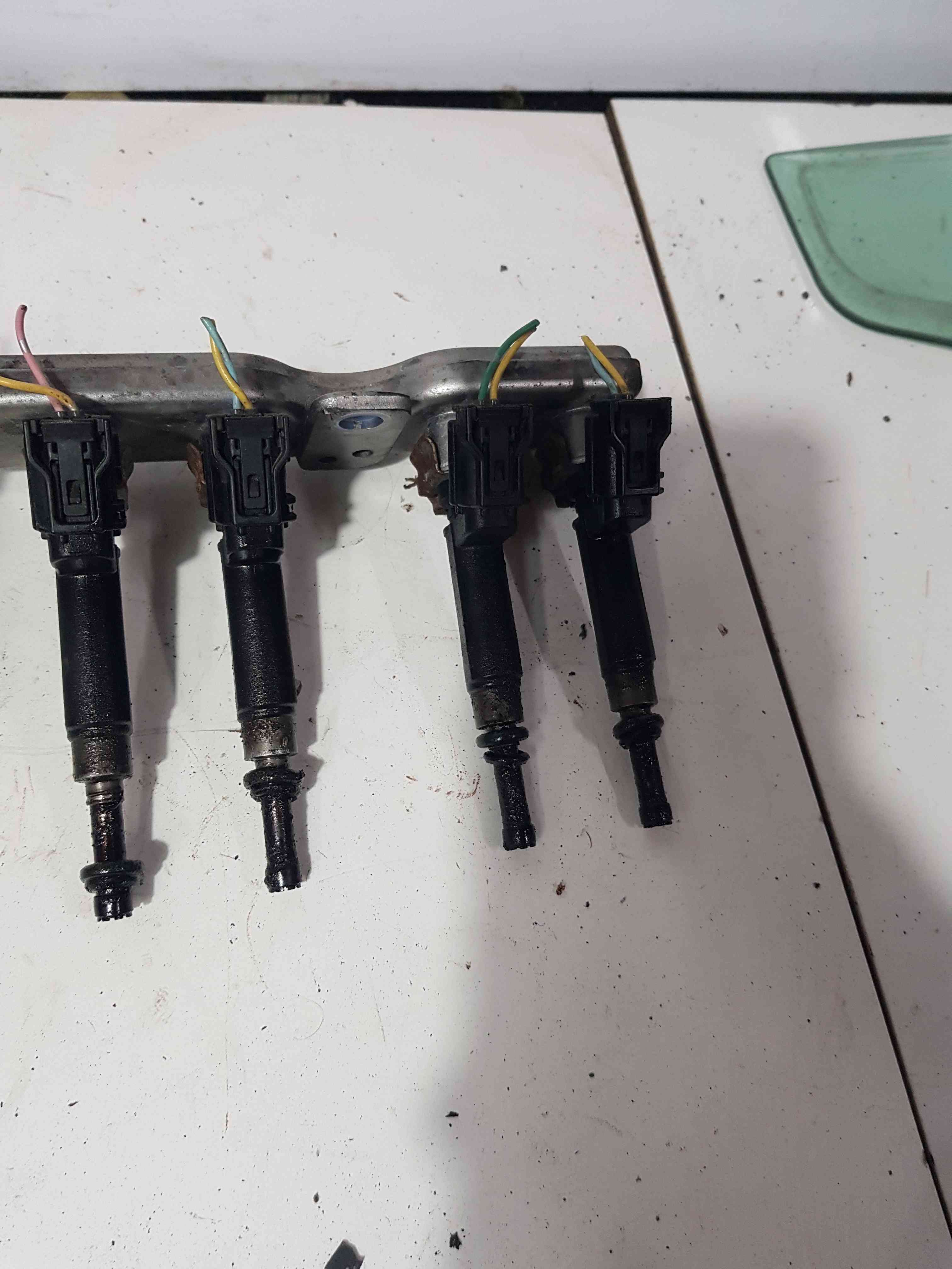 Thumb 5 Nissan Juke MK1 2010-2014 1.6 Petrol Injectors X8 + Rail 175201Kt0a