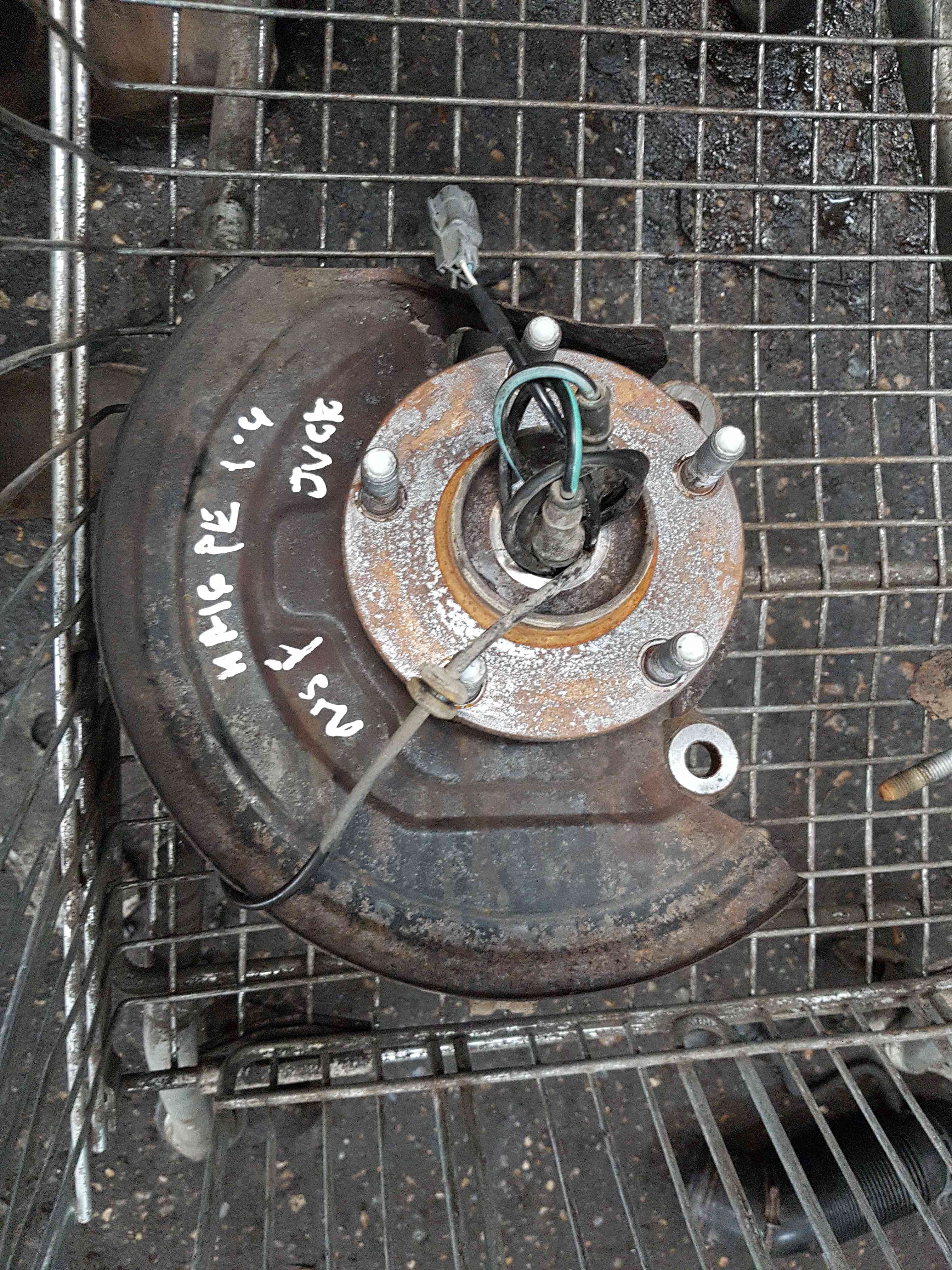 Thumb 3 Nissan Juke MK1 2010-2014 1.6 Petrol Passenger NSF Front Wheel HUB