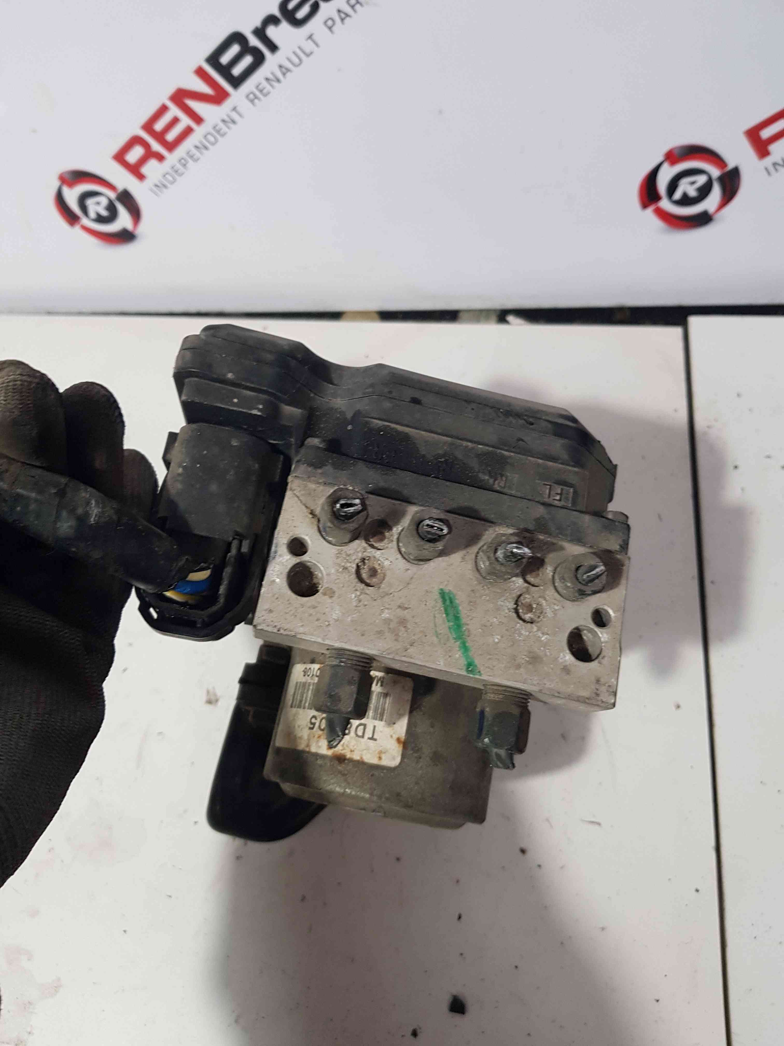 Thumb 4 Nissan Juke MK1 2010-2014 ABS Pump Unit 476601KK0A