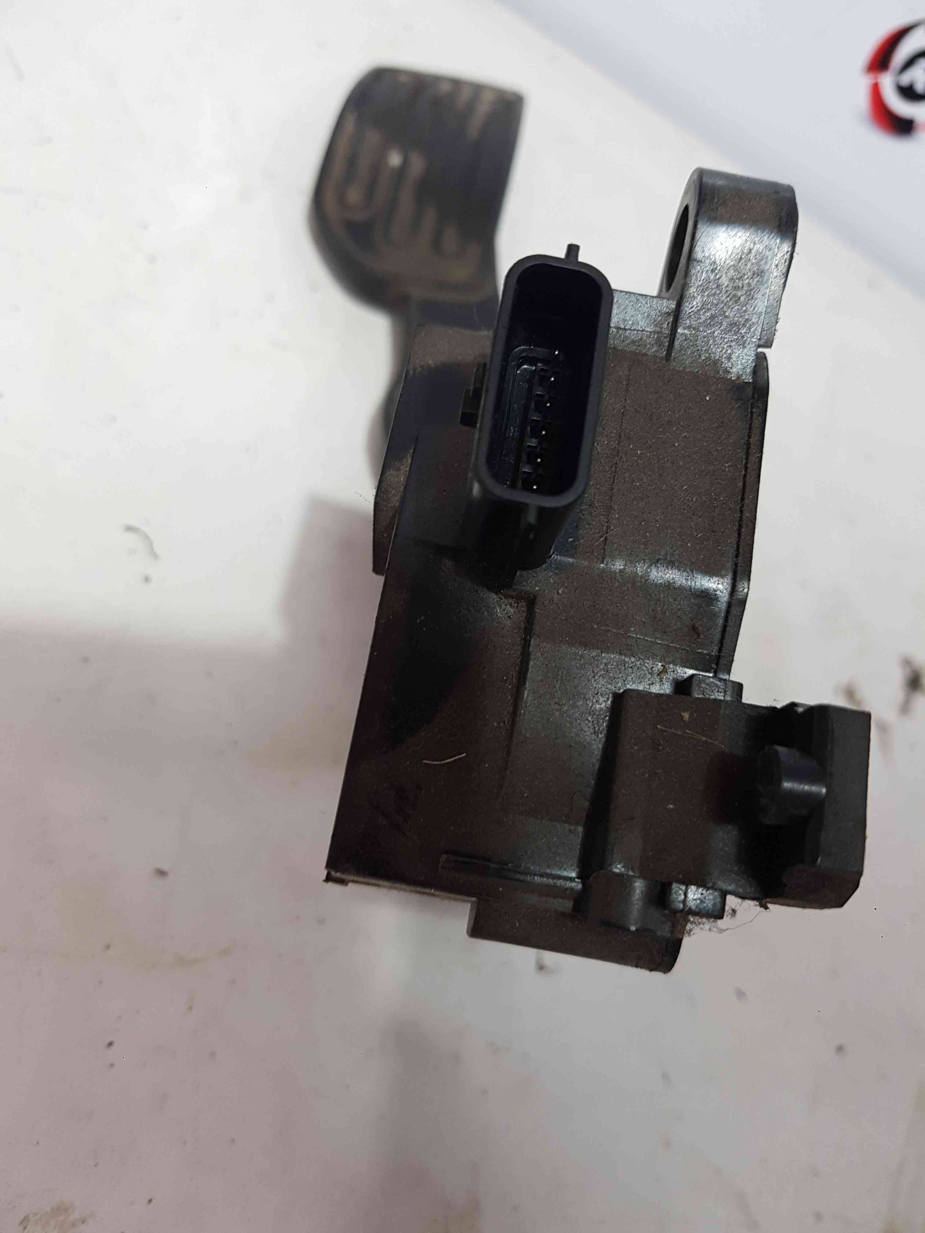 Thumb 2 Nissan Juke MK1 2010-2014 Accelerator Pedal Throttle 180021HM0B