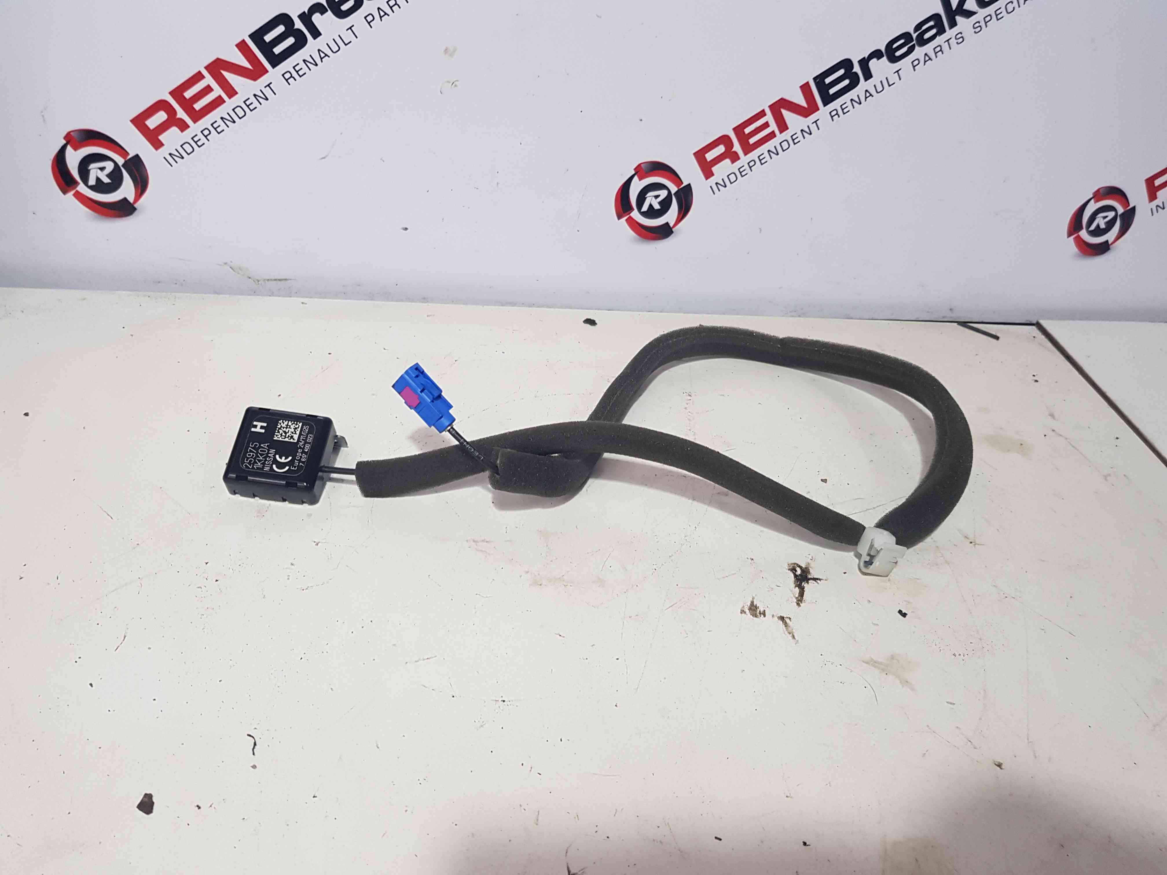 Thumb 2 Nissan Juke MK1 2010-2014 Aerial Antenna 259751Kk0a