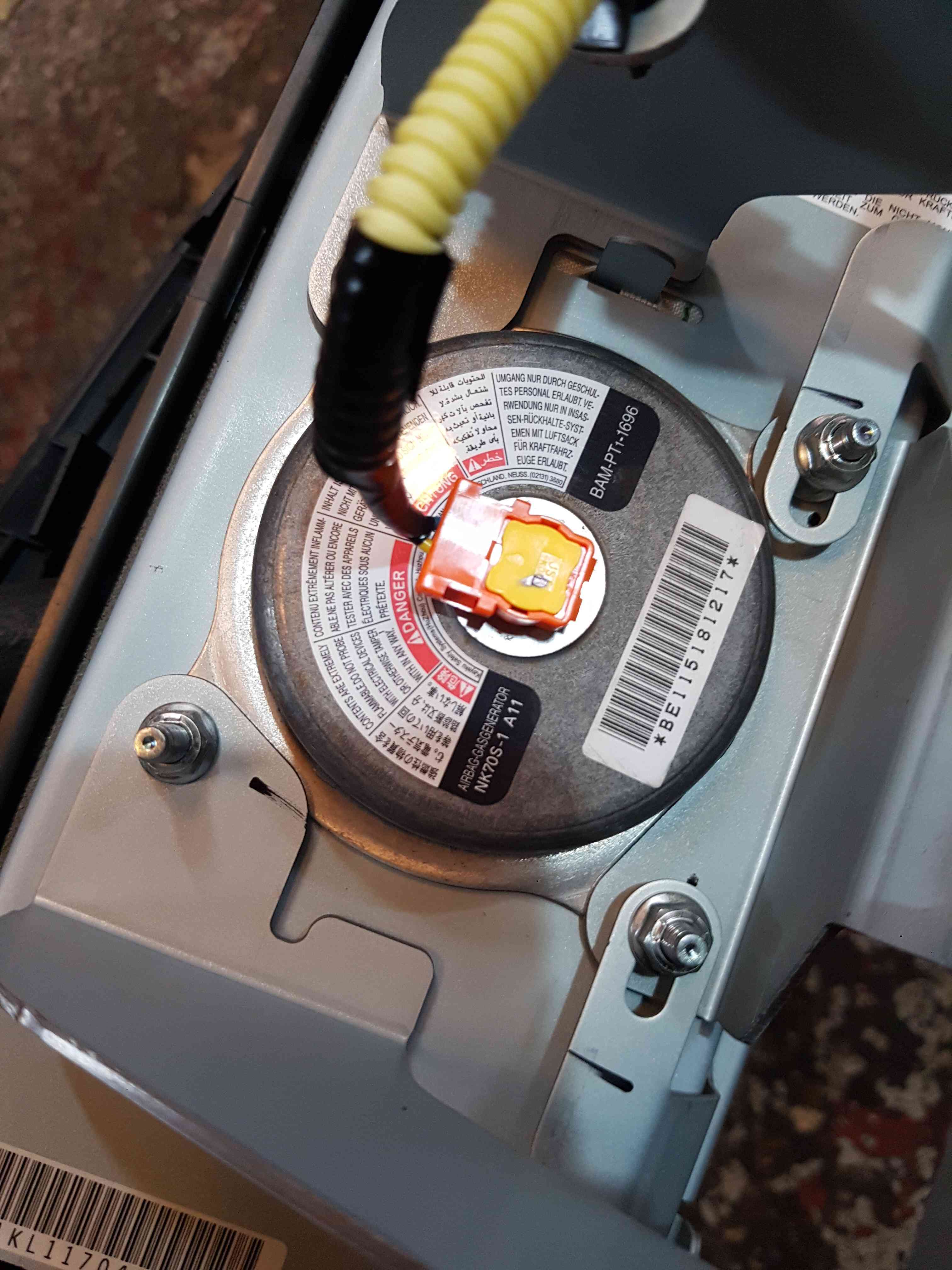 Thumb 7 Nissan Juke MK1 2010-2014 Airbag Module 988201KC0A