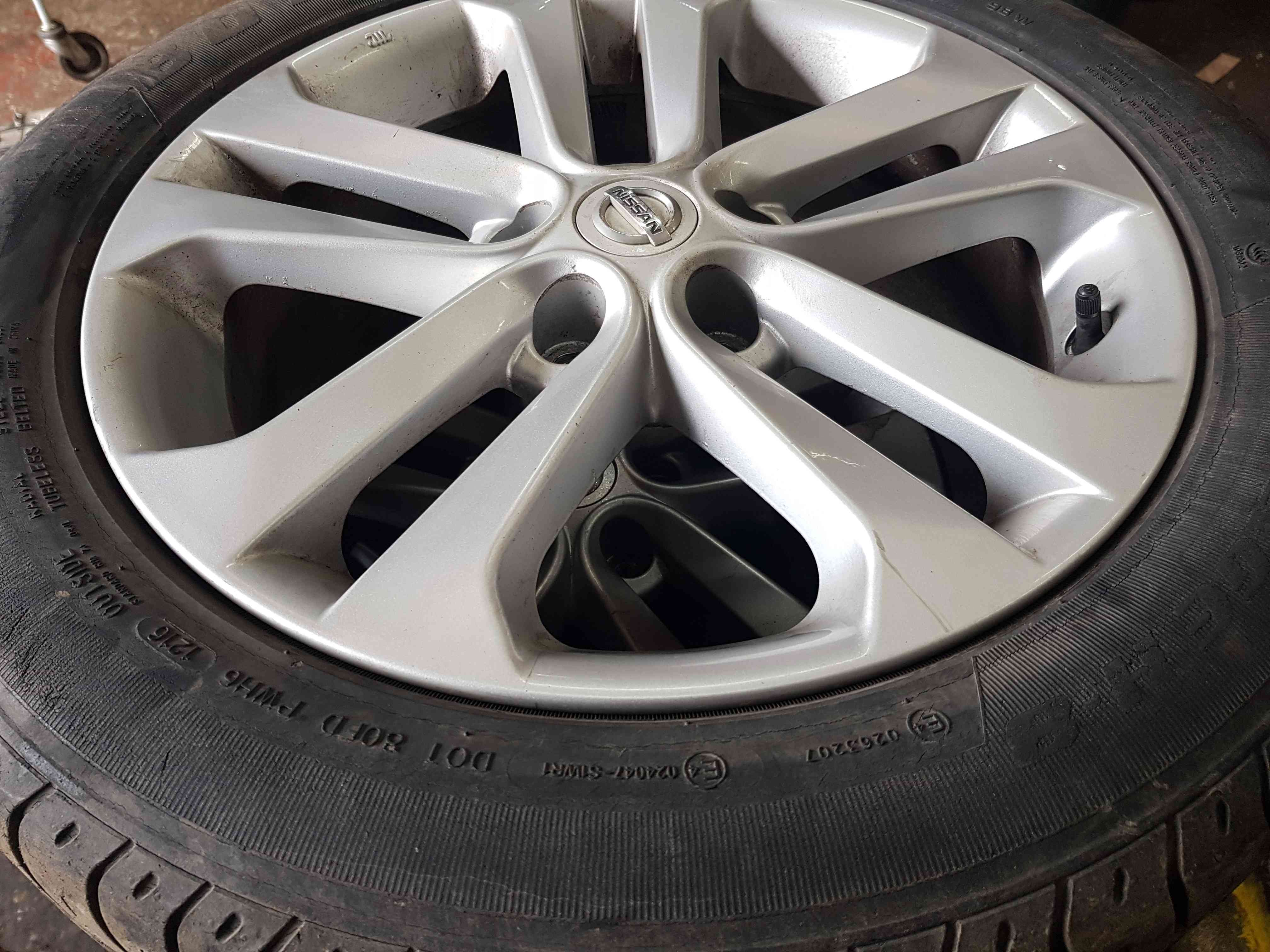 Thumb 3 Nissan Juke MK1 2010-2014 Alloy Wheel 17Inch 4/5