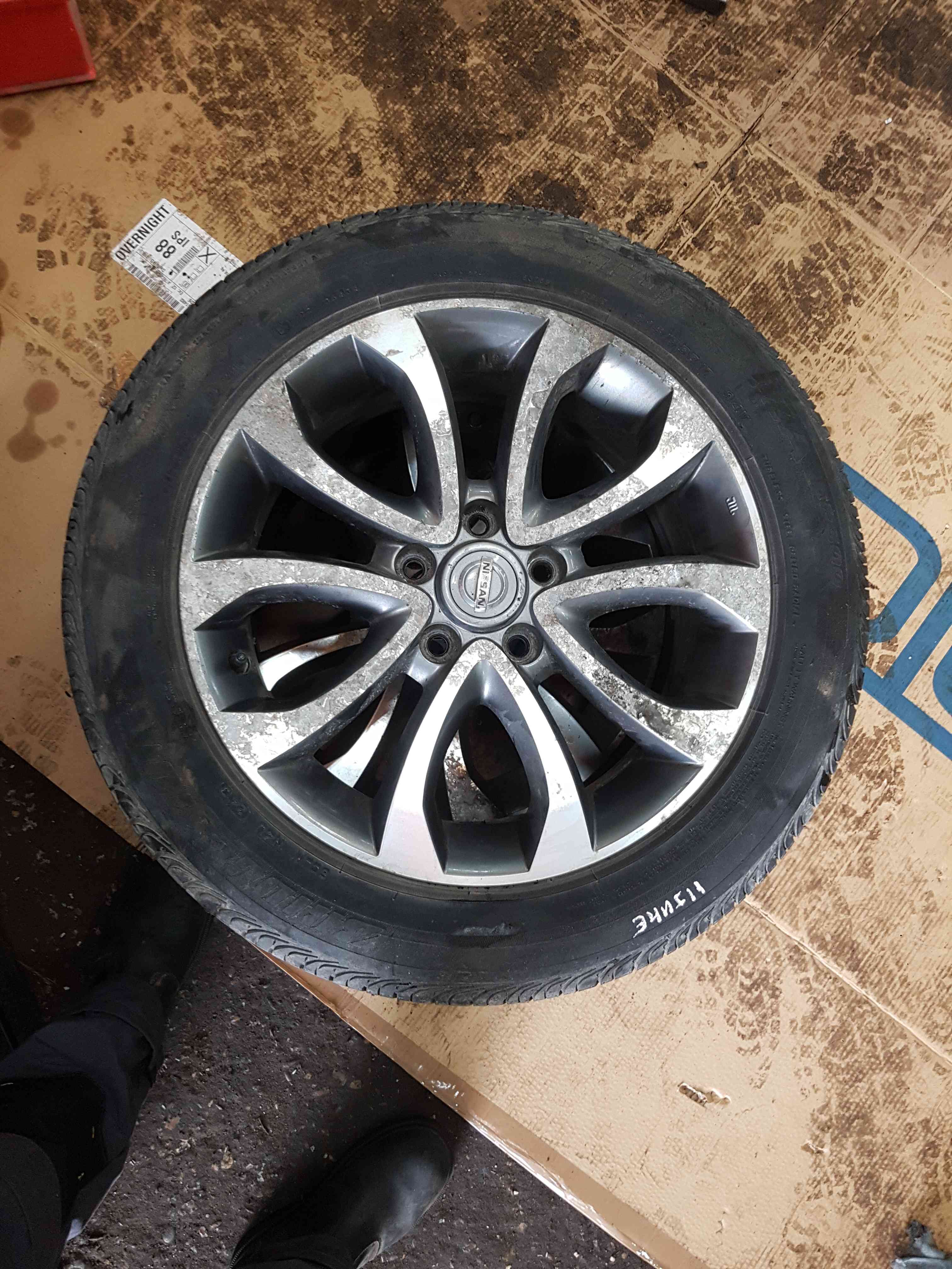 Thumb 2 Nissan Juke MK1 2010-2014 Alloy Wheel 17Inch 2/5 + Tyre 215 55 17 4Mm