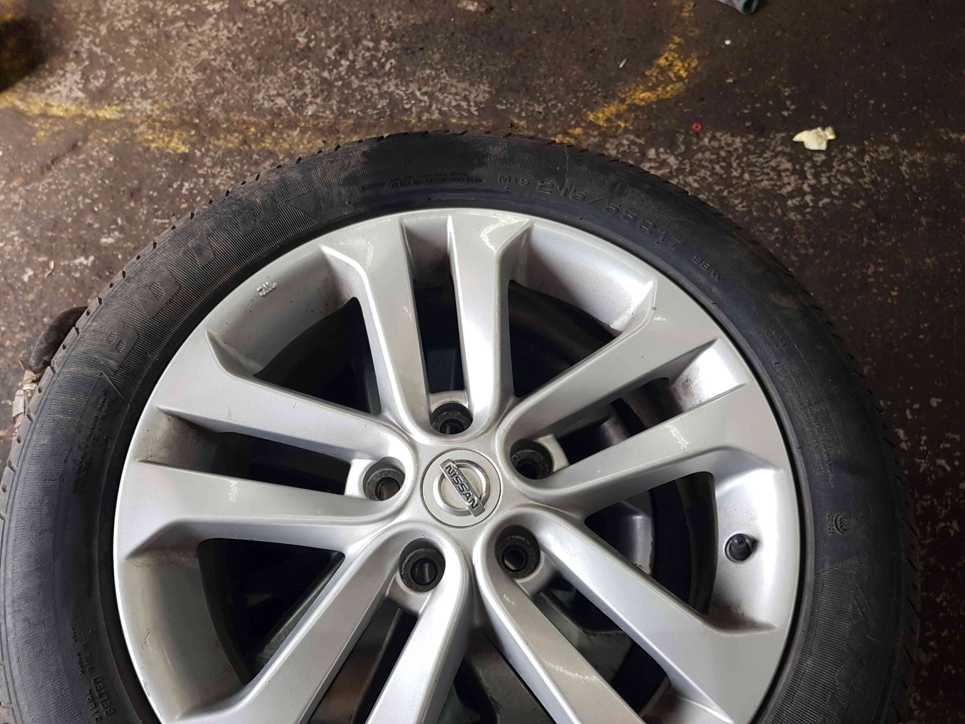 Thumb 4 Nissan Juke MK1 2010-2014 Alloy Wheel 17Inch 4/5