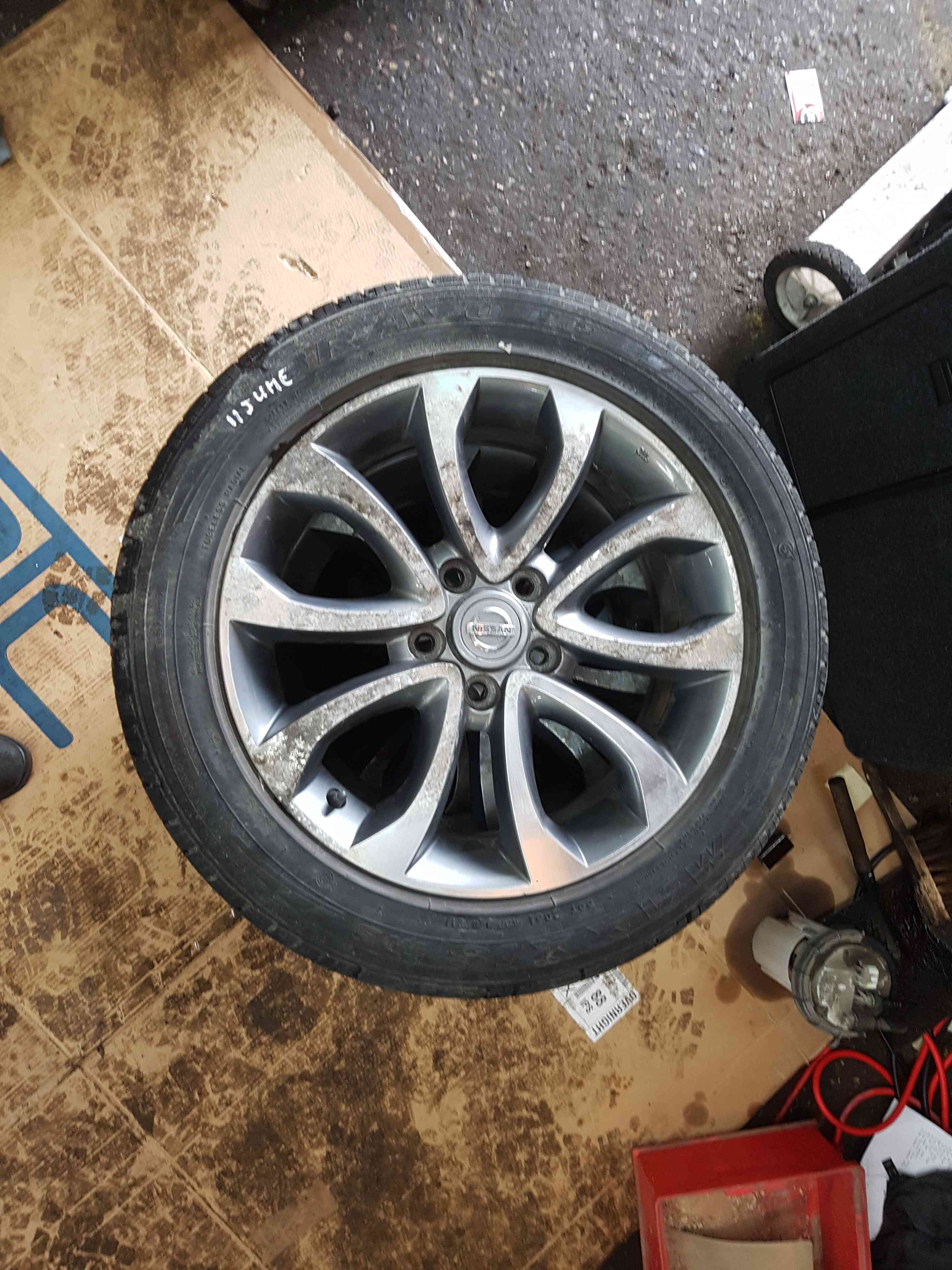 Thumb 2 Nissan Juke MK1 2010-2014 Alloy Wheel 17Inch 3/5 + Tyre 215 55 17 6Mm
