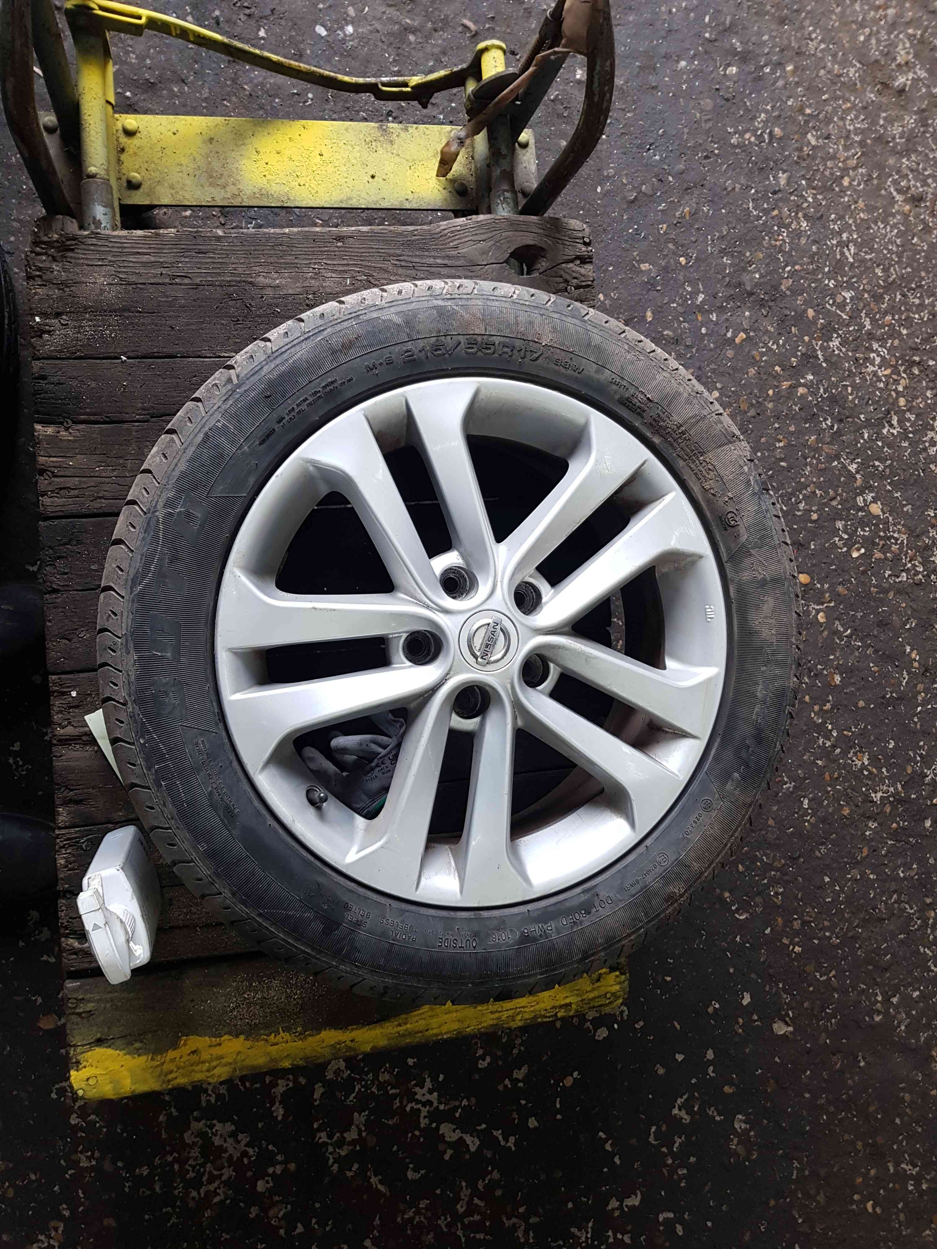 Thumb 11 Nissan Juke MK1 2010-2014 Alloy Wheel 17Inch 4/5 