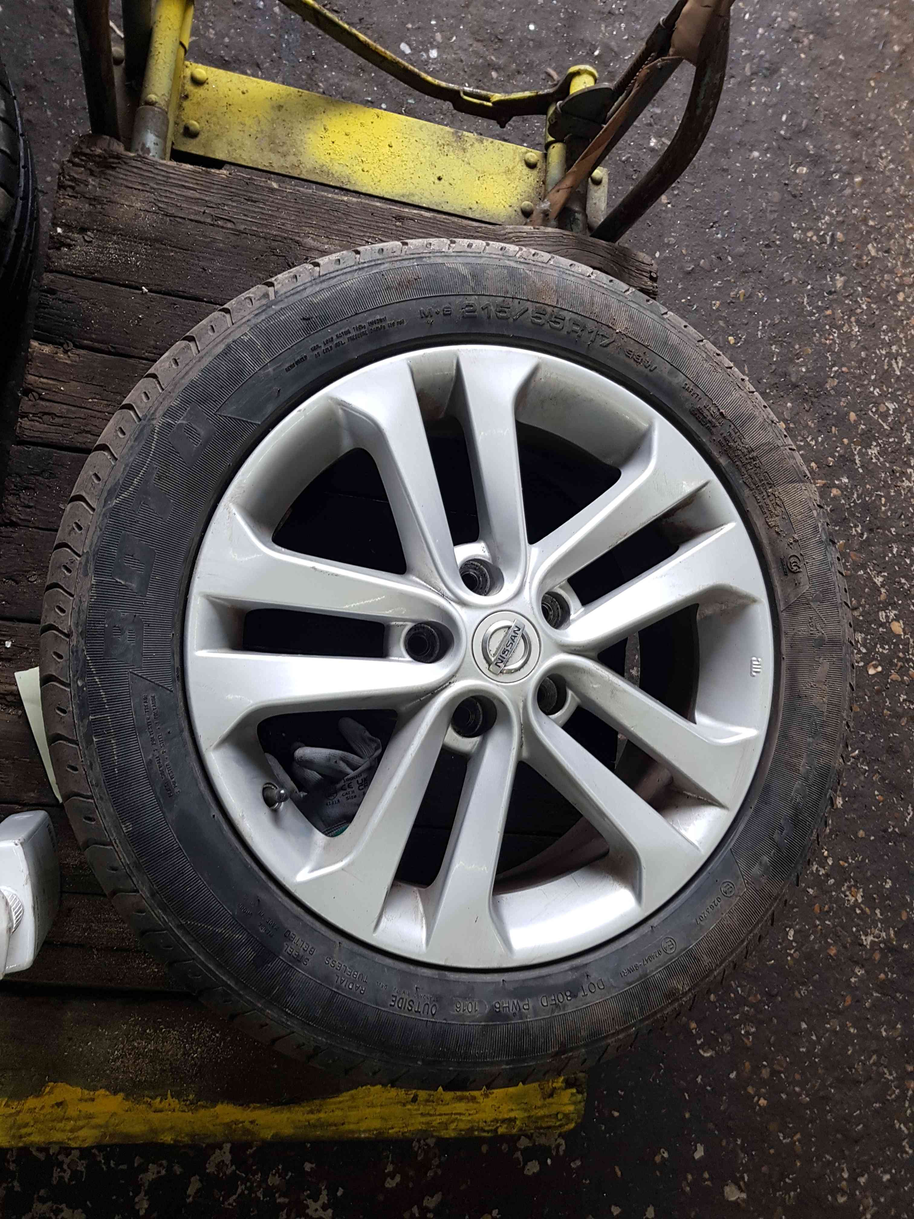 Thumb 14 Nissan Juke MK1 2010-2014 Alloy Wheel 17Inch 4/5 