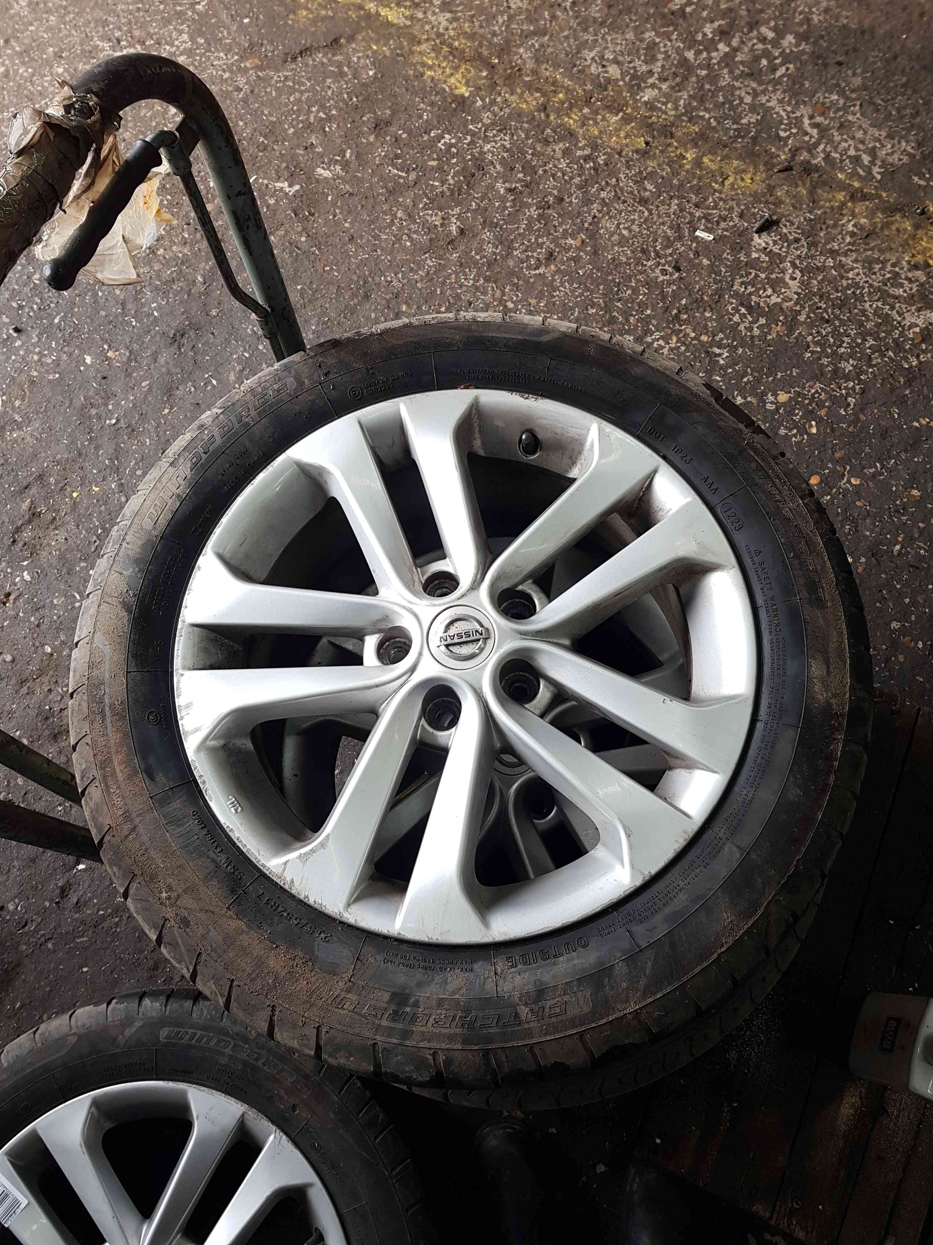 Thumb 2 Nissan Juke MK1 2010-2014 Alloy Wheel 17Inch 4/5 215 55 17 Tyre