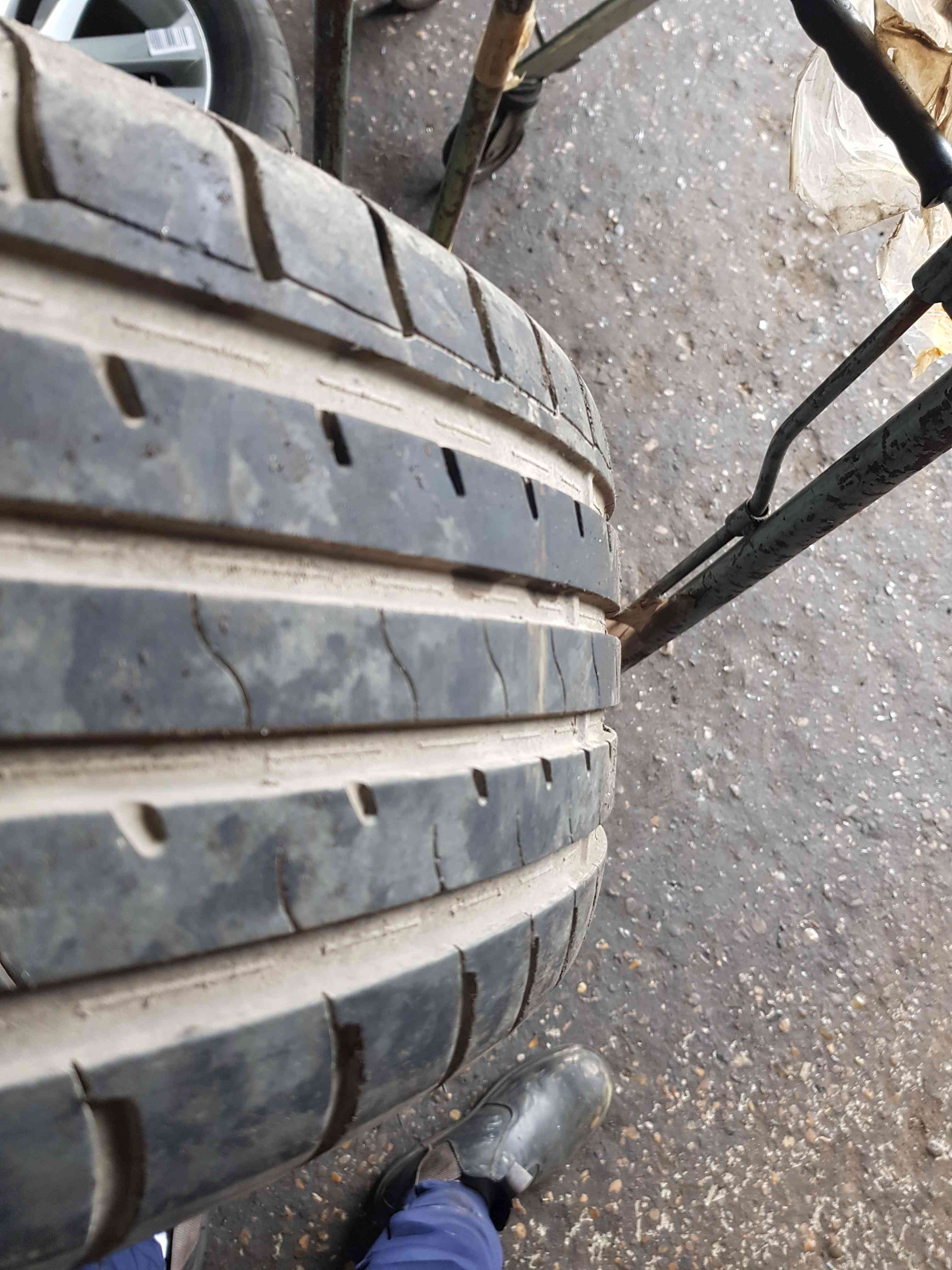 Thumb 11 Nissan Juke MK1 2010-2014 Alloy Wheel 17Inch 4/5 215 55 17 Tyre