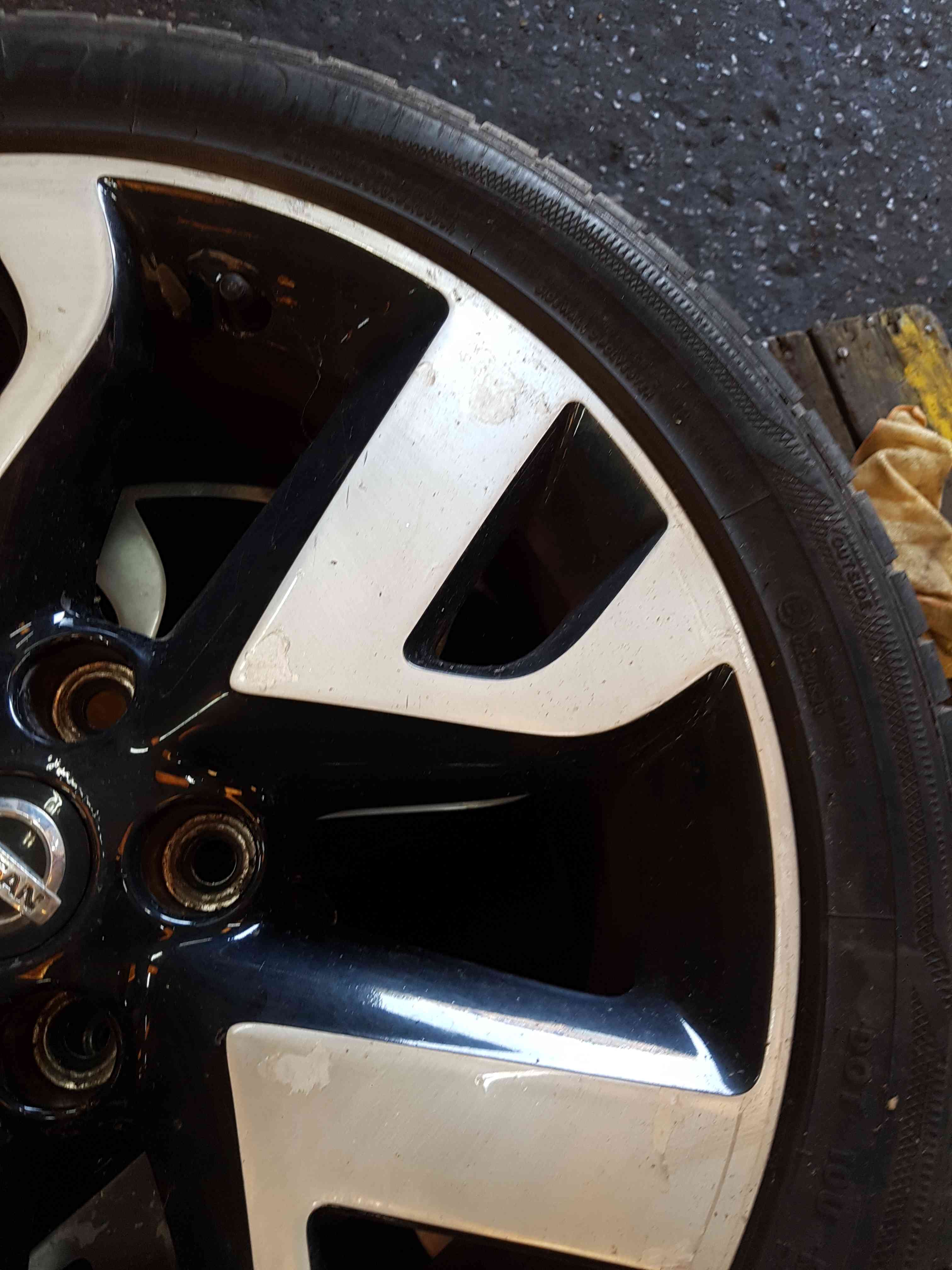Thumb 4 Nissan Juke MK1 2010-2014 Alloy Wheel 17Inch 4/5 225 45 18 5Mm 403008X80A