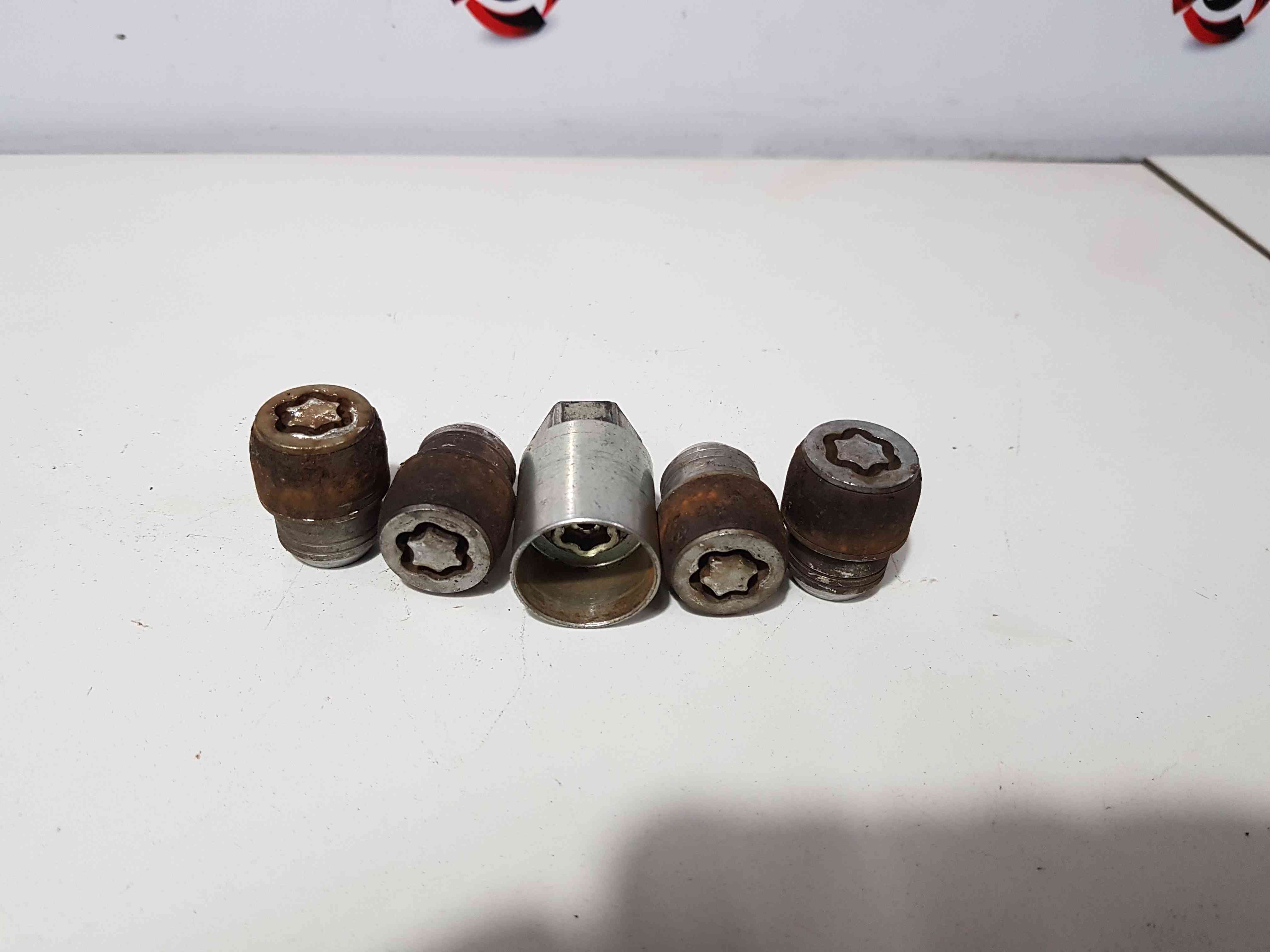 Thumb 6 Nissan Juke MK1 2010-2014 Alloy Wheel Locking NUT Set Locker Security KEY 3/5