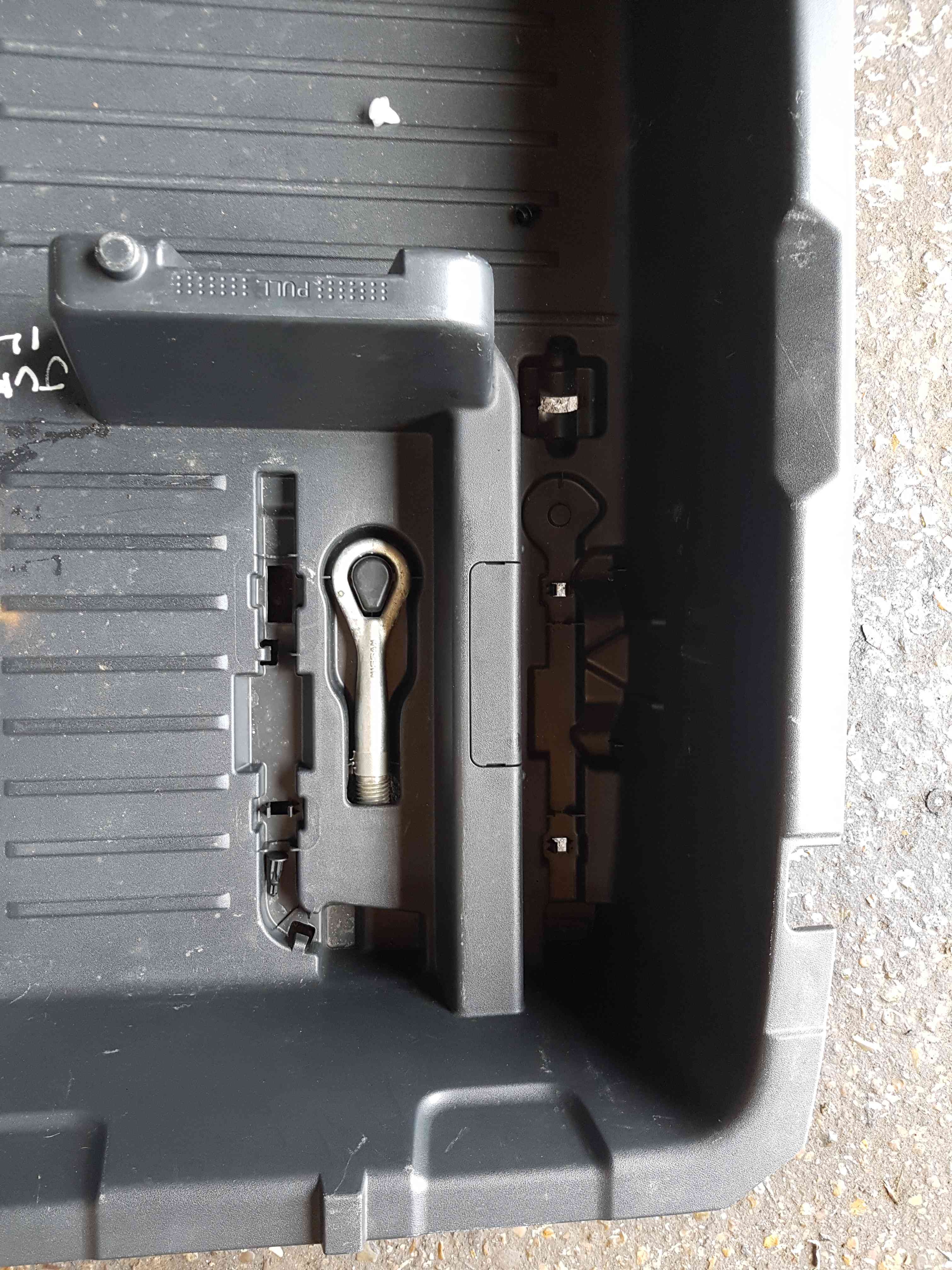 Thumb 3 Nissan Juke MK1 2010-2014 Boot Organiser Jack Set Tub