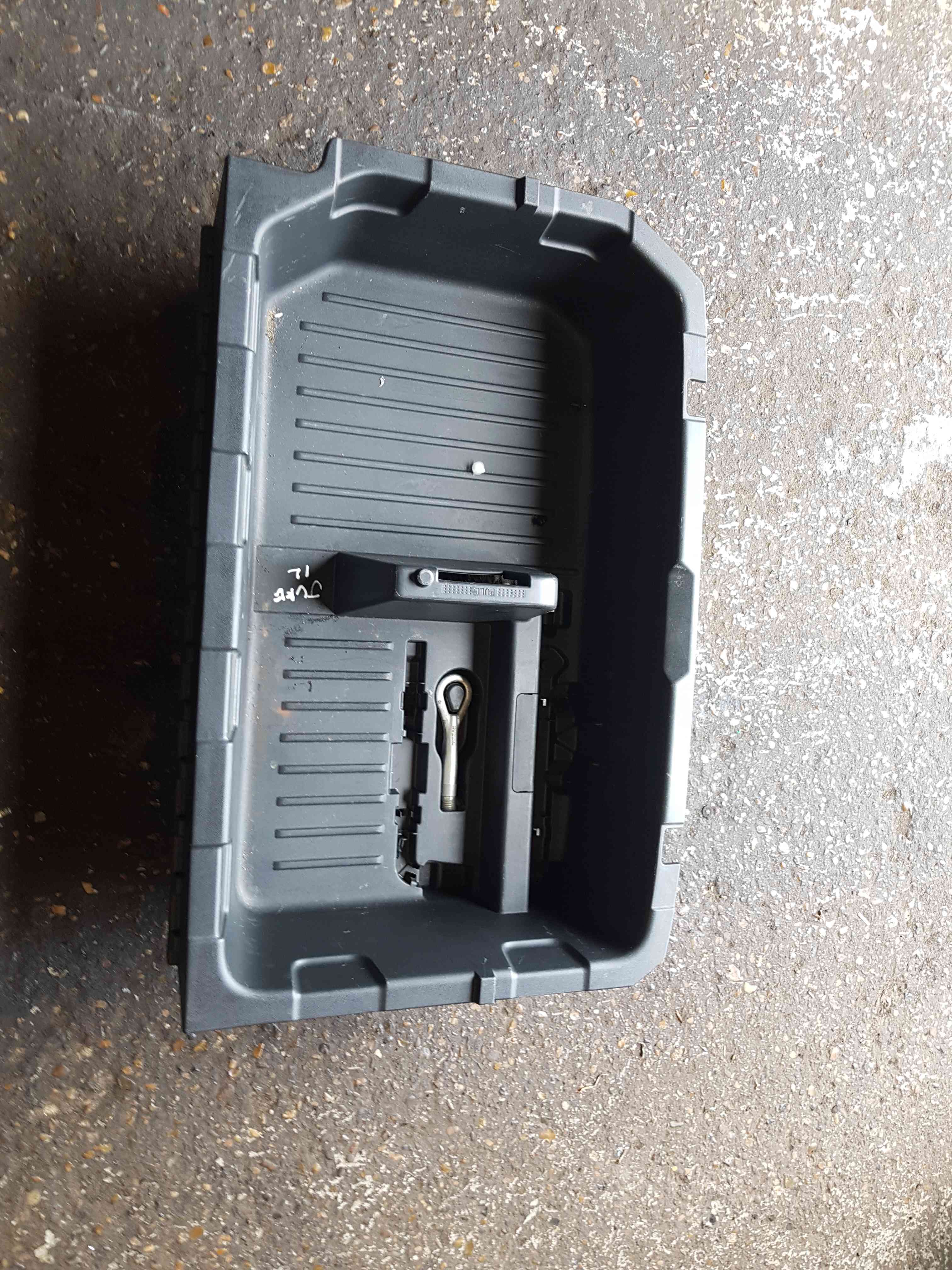 Thumb 4 Nissan Juke MK1 2010-2014 Boot Organiser Jack Set Tub