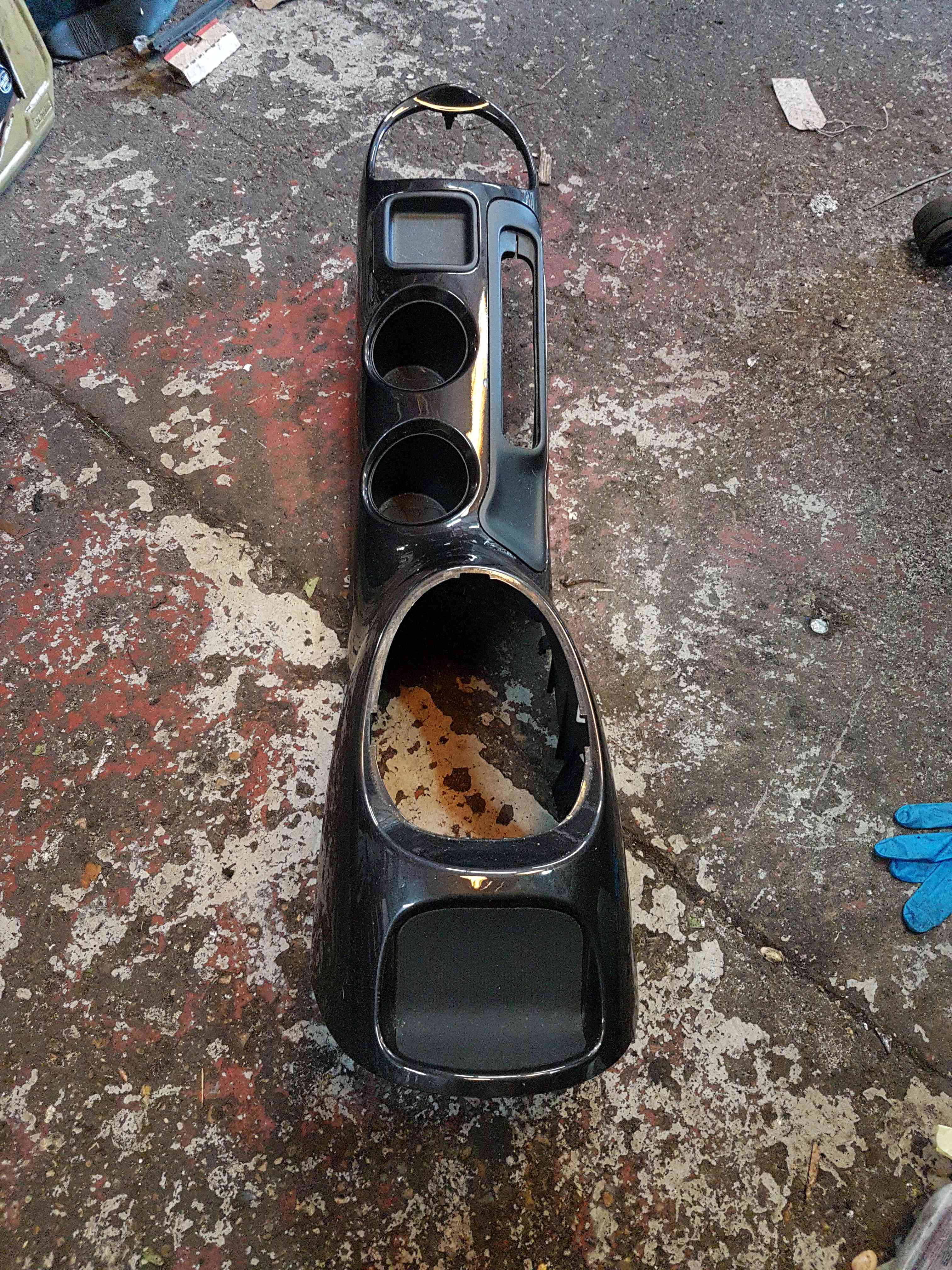 Thumb 2 Nissan Juke MK1 2010-2014 Centre Console Trim CUP Holders 9692100A53