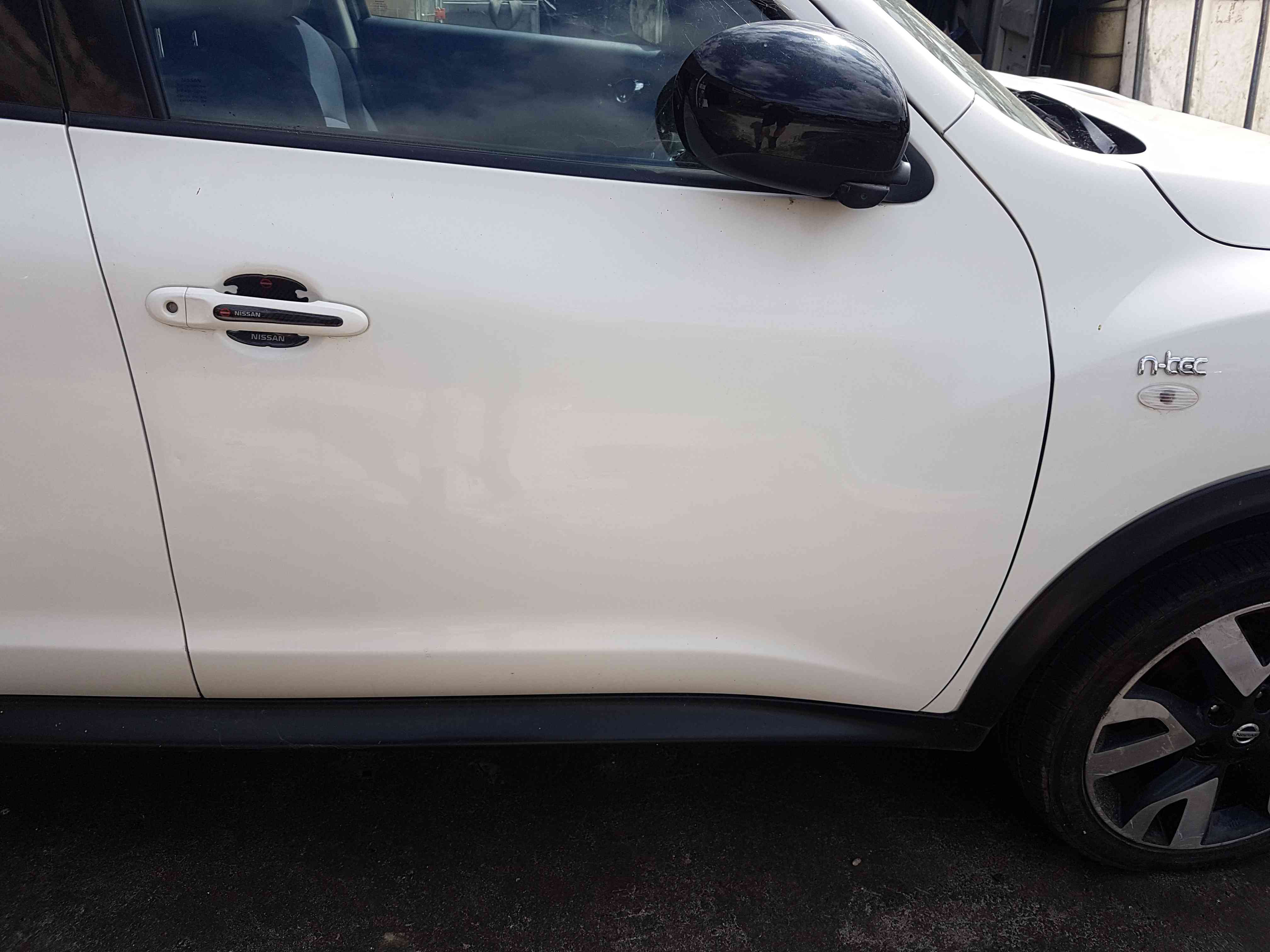 Thumb 3 Nissan Juke MK1 2010-2014 Drivers OSF Front Door White 326