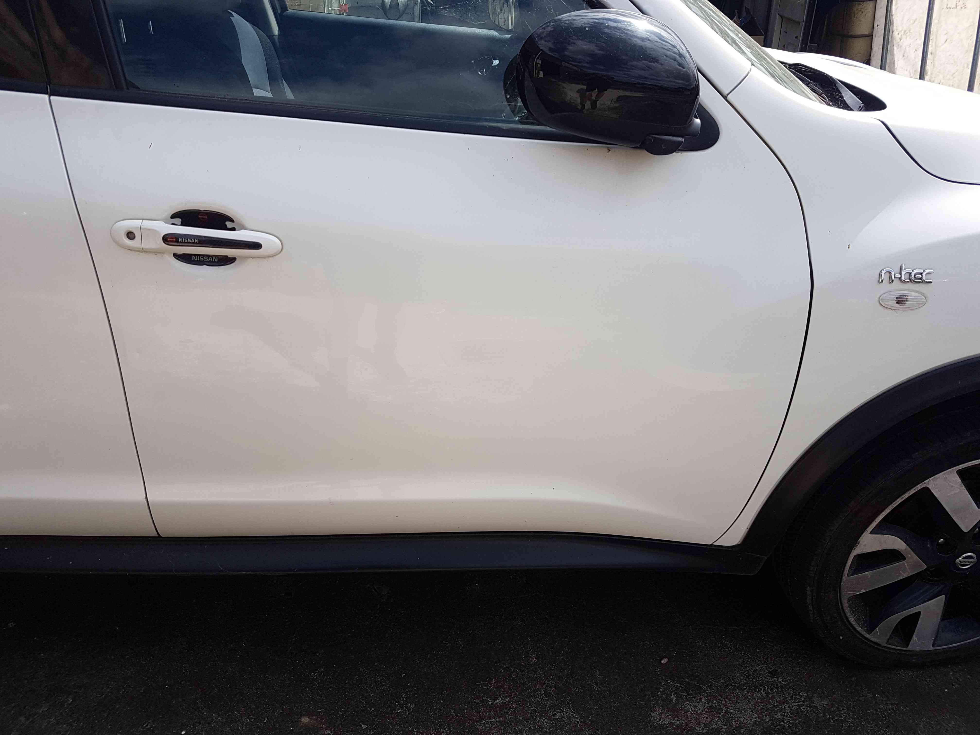 Thumb 4 Nissan Juke MK1 2010-2014 Drivers OSF Front Door White 326