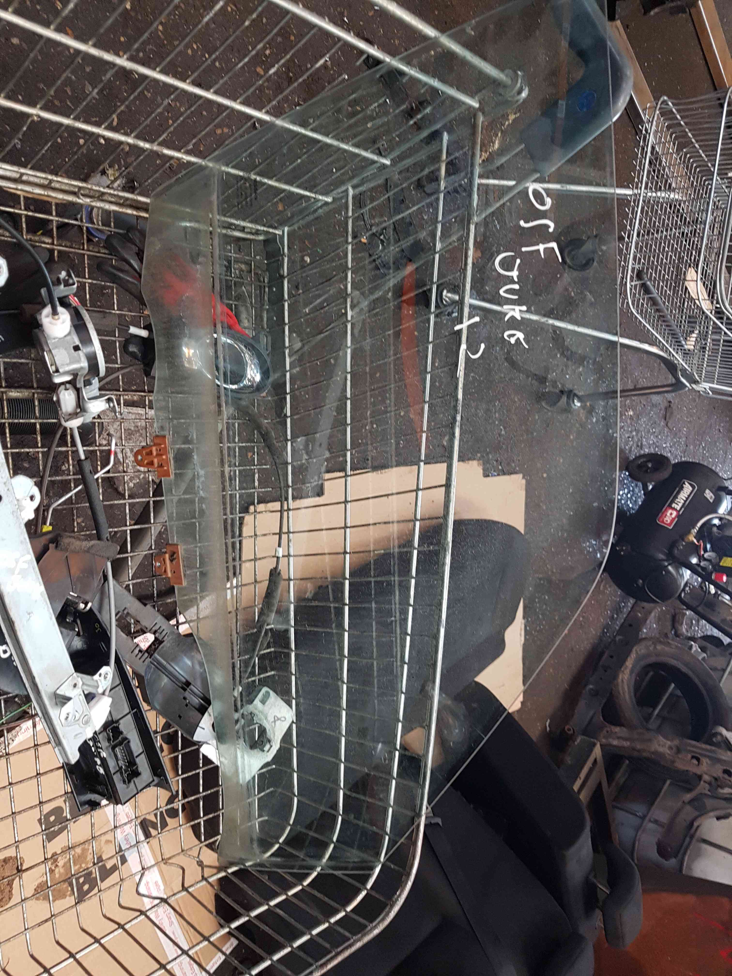 Thumb 4 Nissan Juke MK1 2010-2014 Drivers OSF Front Window Glass