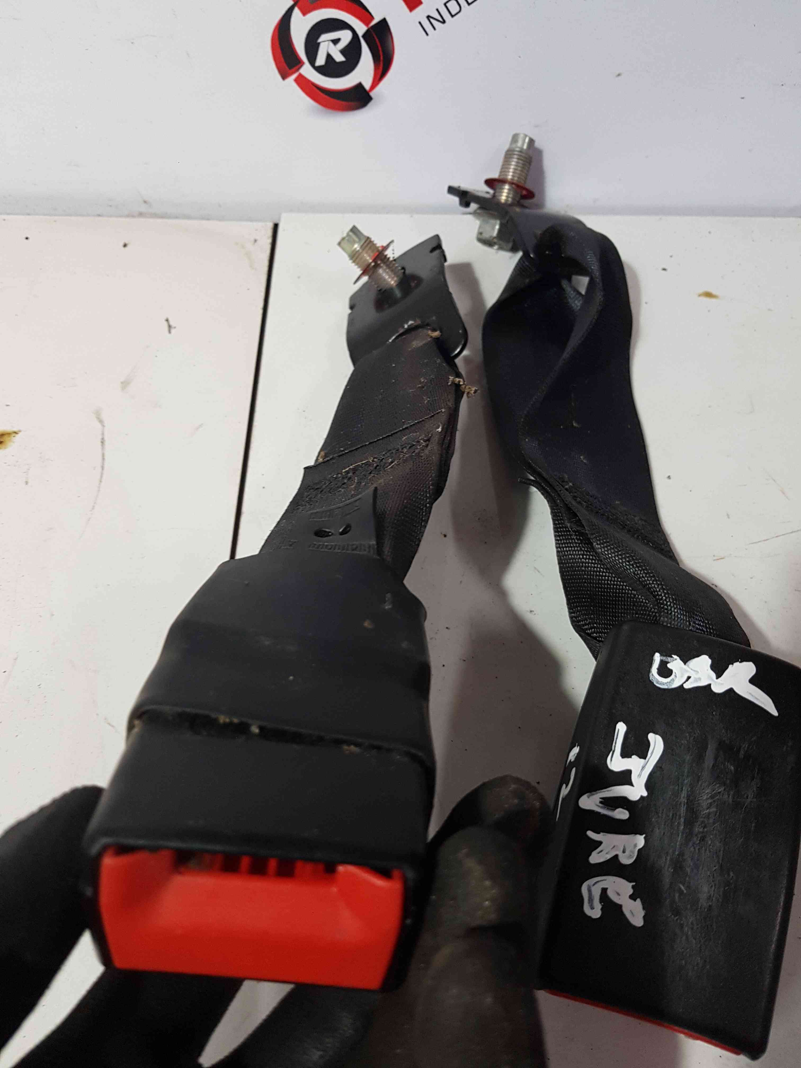 Thumb 4 Nissan Juke MK1 2010-2014 Drivers OSR Middle Seat Belt Buckle Anchor Clip