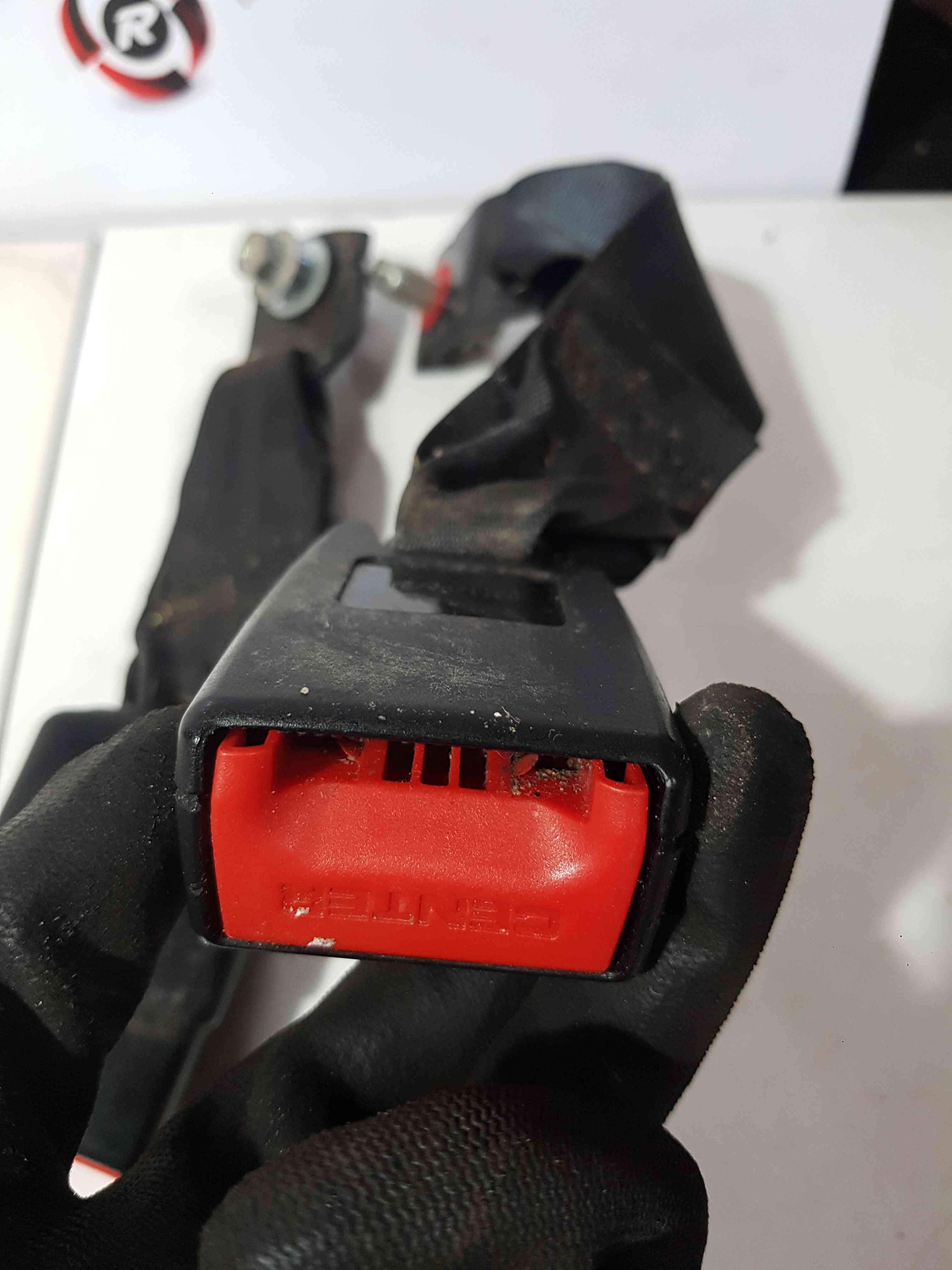 Thumb 5 Nissan Juke MK1 2010-2014 Drivers OSR Middle Seat Belt Buckle Anchor Clip