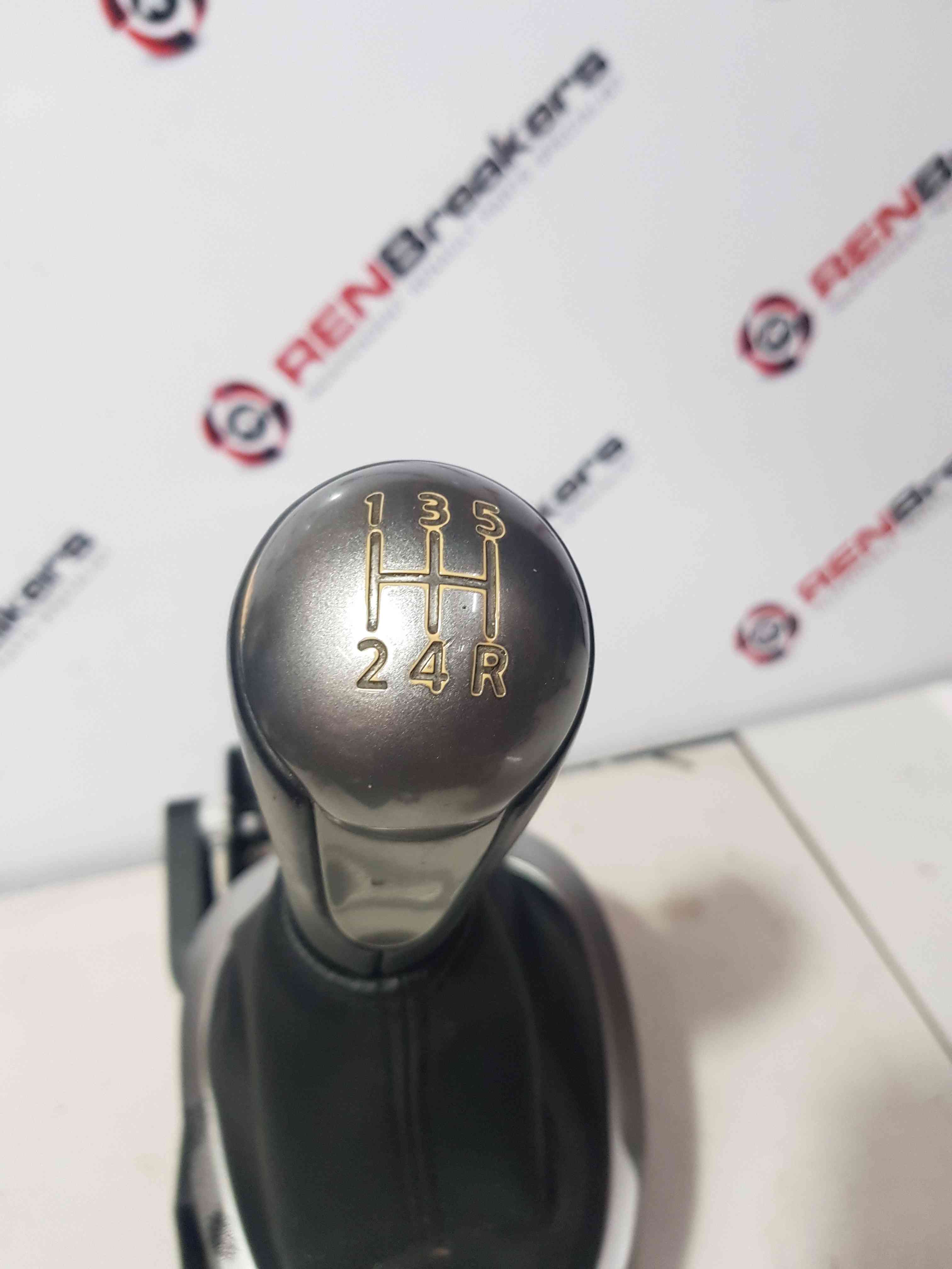 Thumb 5 Nissan Juke MK1 2010-2014 Gear Selector  341011KA0A