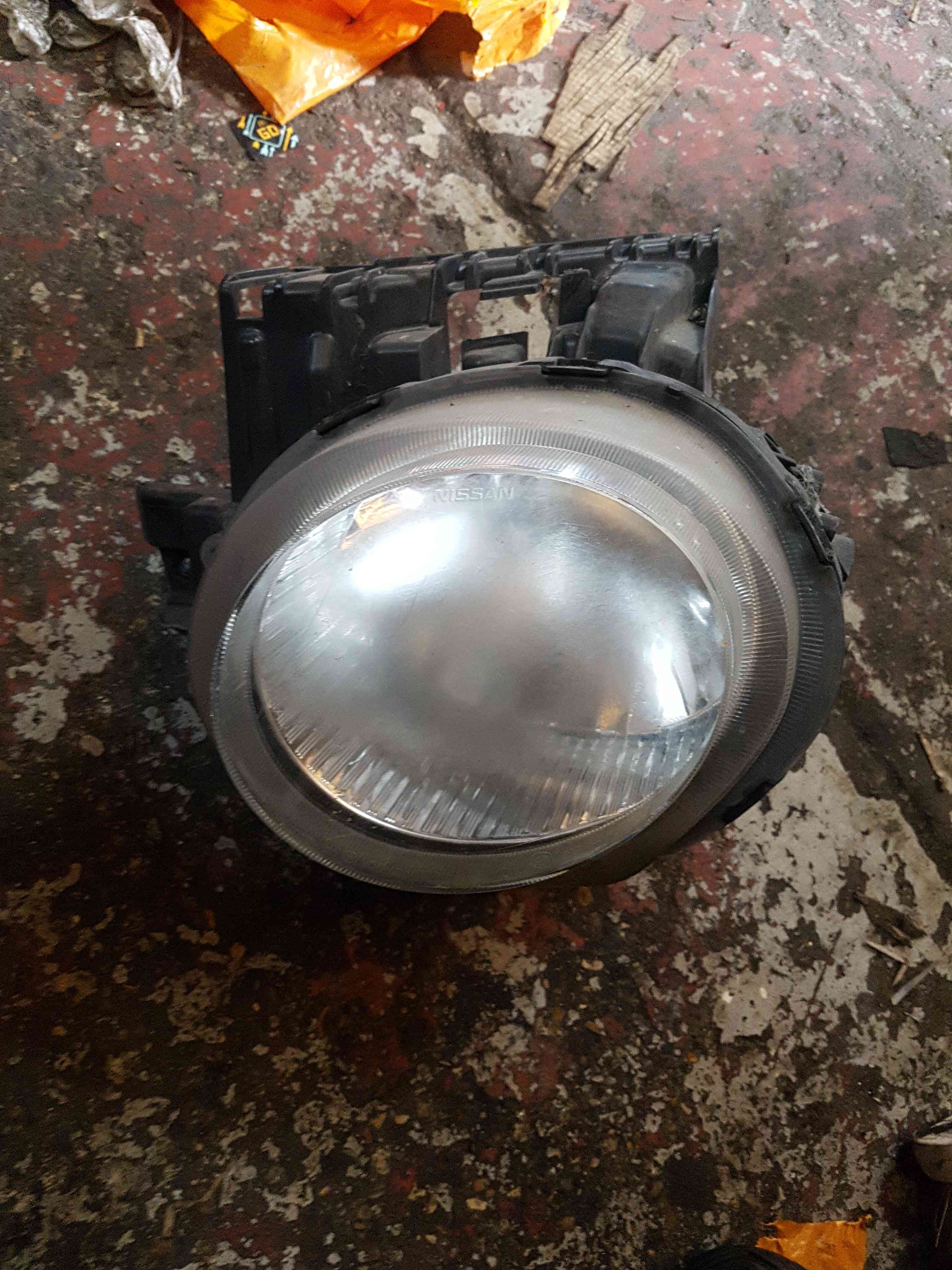 Thumb 2 Nissan Juke MK1 2010-2014 NSF Passenger Head FOG Light Cloudy