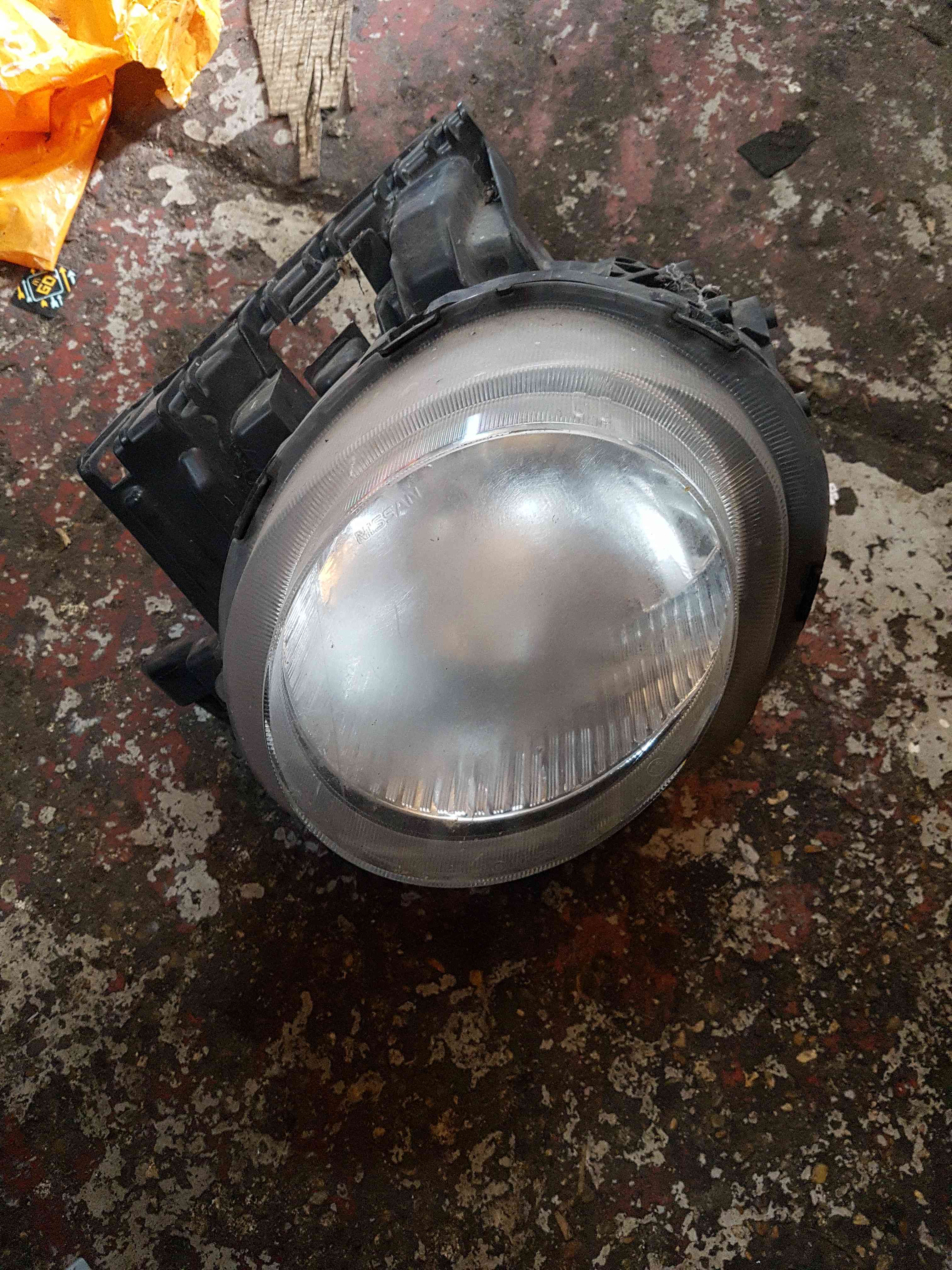 Thumb 5 Nissan Juke MK1 2010-2014 NSF Passenger Head FOG Light Cloudy