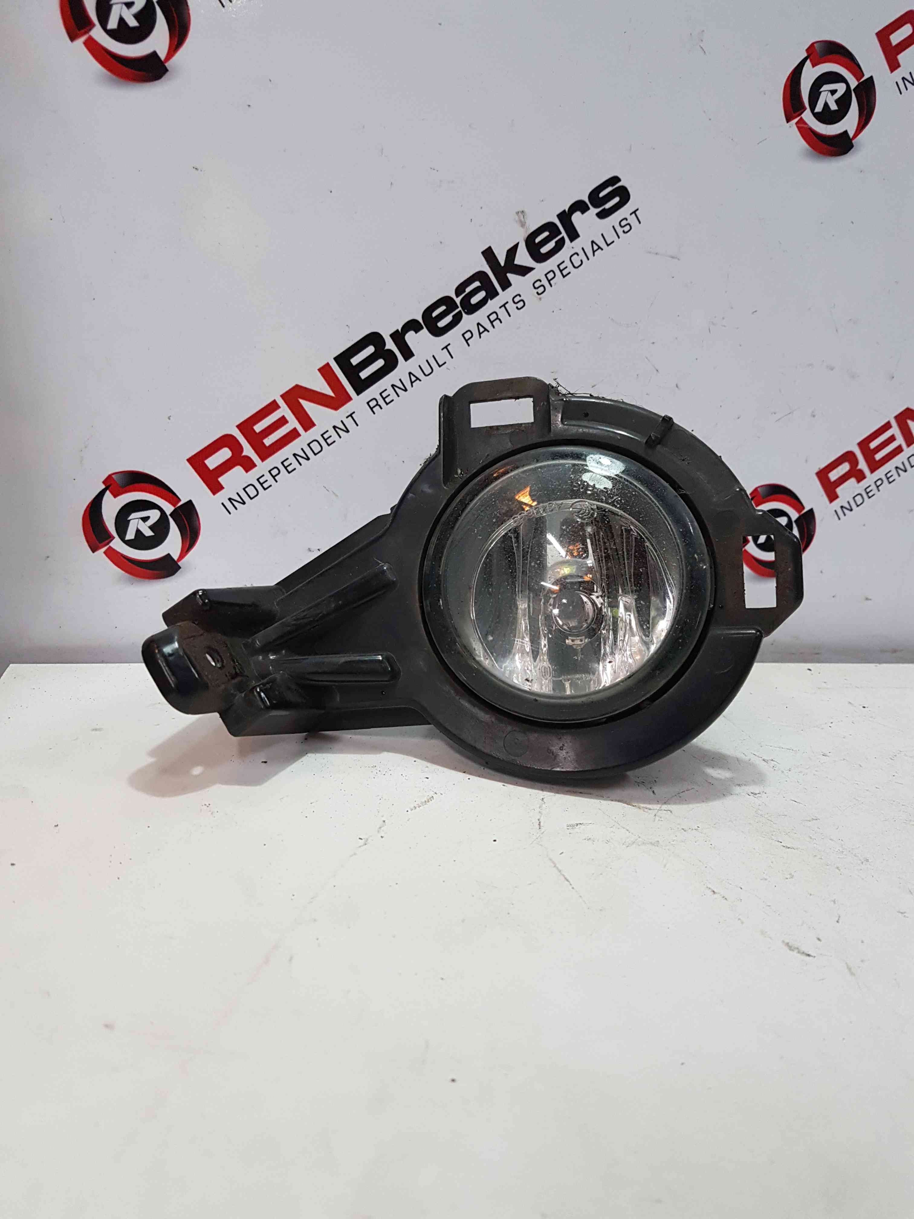Thumb 4 Nissan Juke MK1 2010-2014 OSF Driver FOG Light  89207475 26910