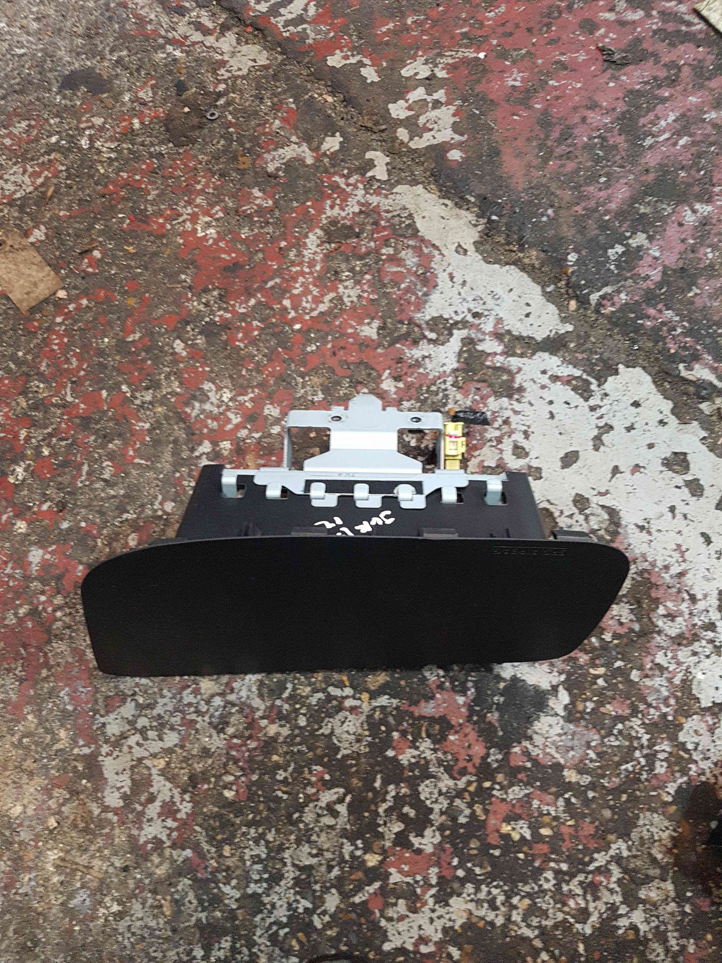 Thumb 2 Nissan Juke MK1 2010-2014 Passenger Dashboard Airbag