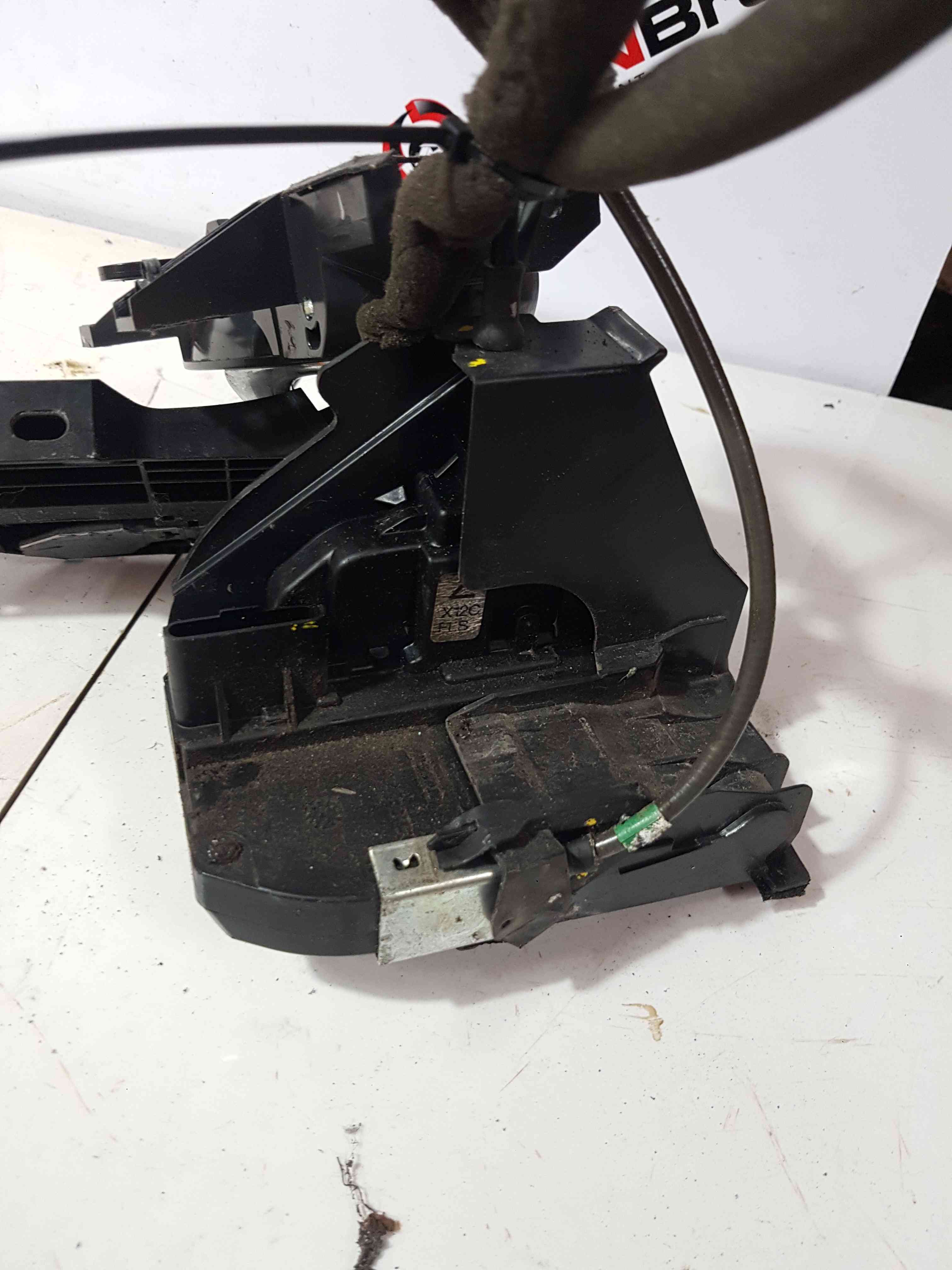 Thumb 2 Nissan Juke MK1 2010-2014 Passenger NSF Front Door Lock Mechanism