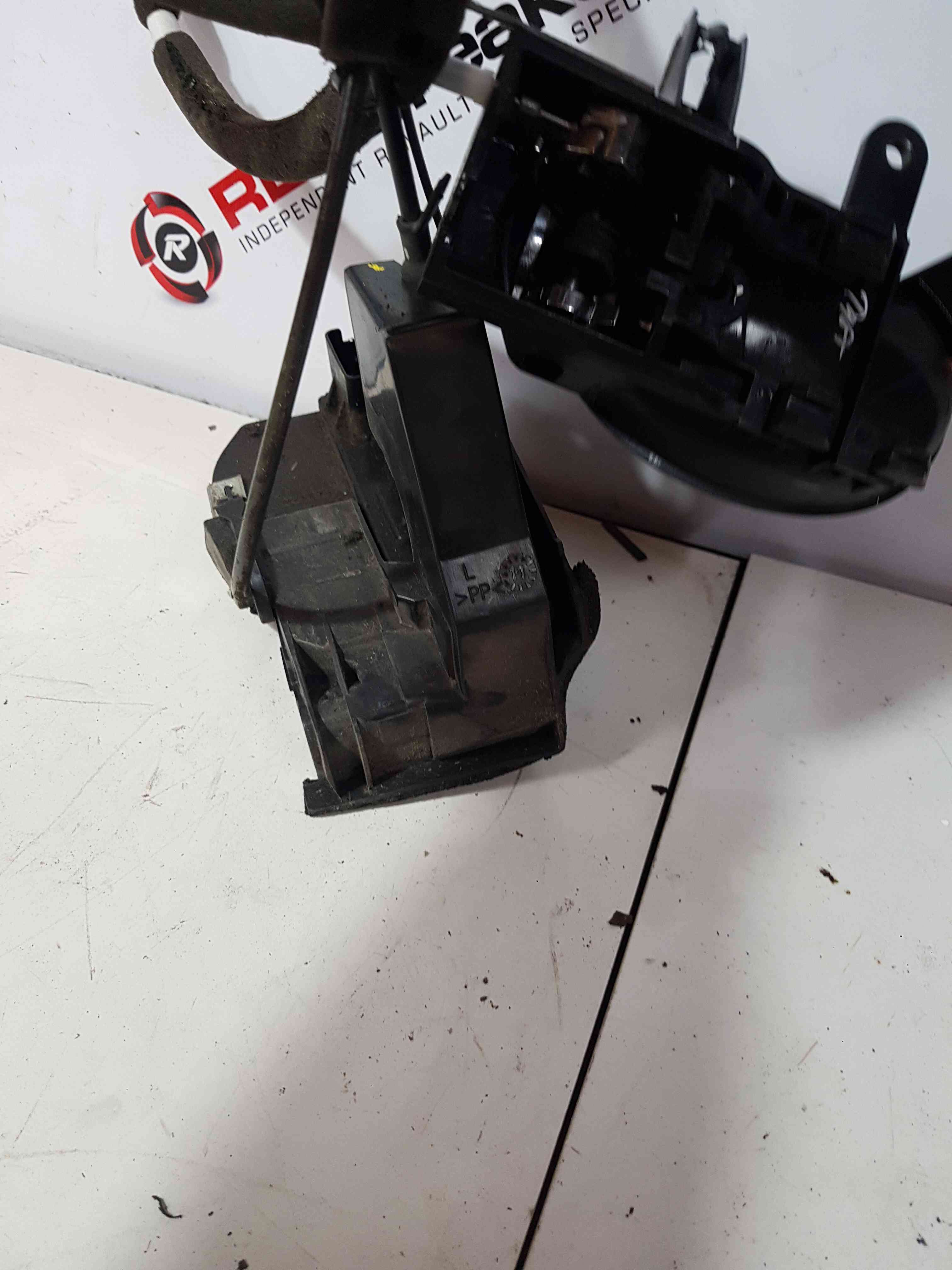 Thumb 5 Nissan Juke MK1 2010-2014 Passenger NSF Front Door Lock Mechanism