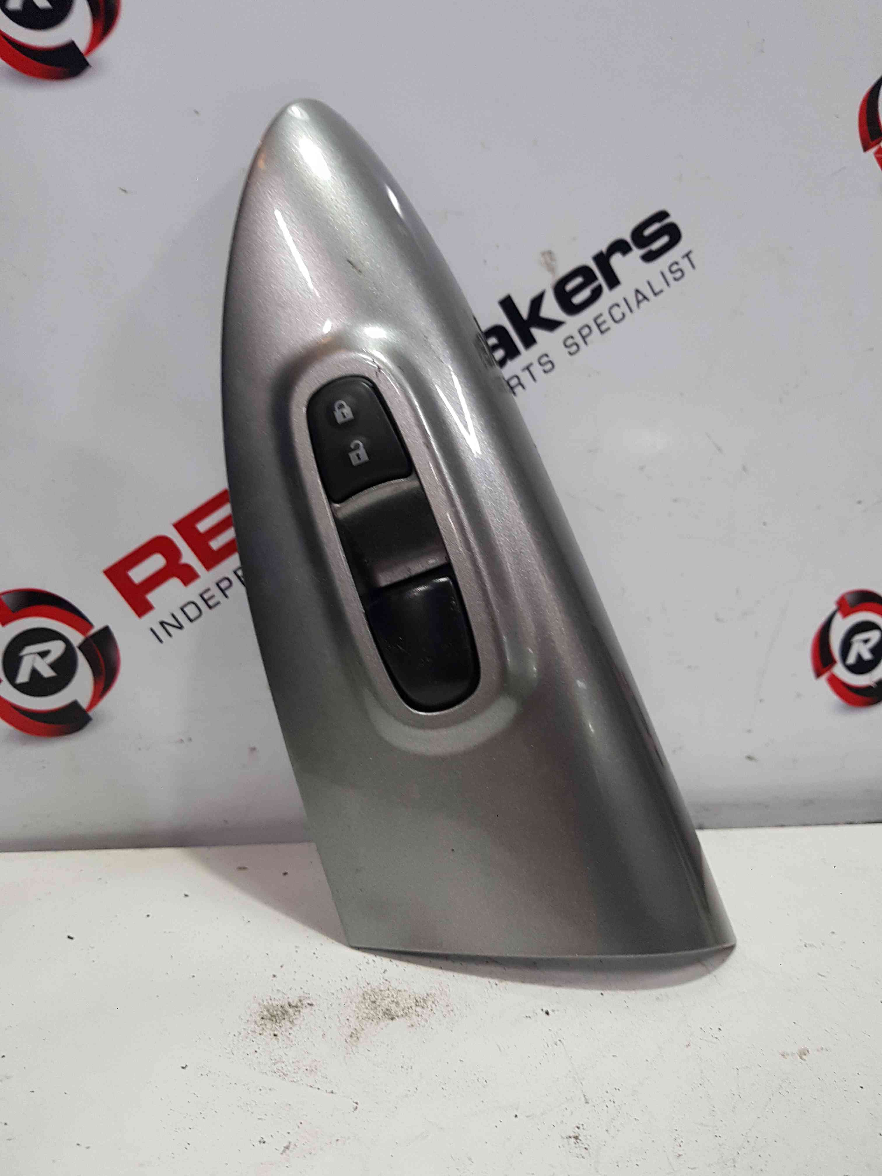 Thumb 11 Nissan Juke MK1 2010-2014 Passenger NSF Front Window Switch Panel 254111Ka5a