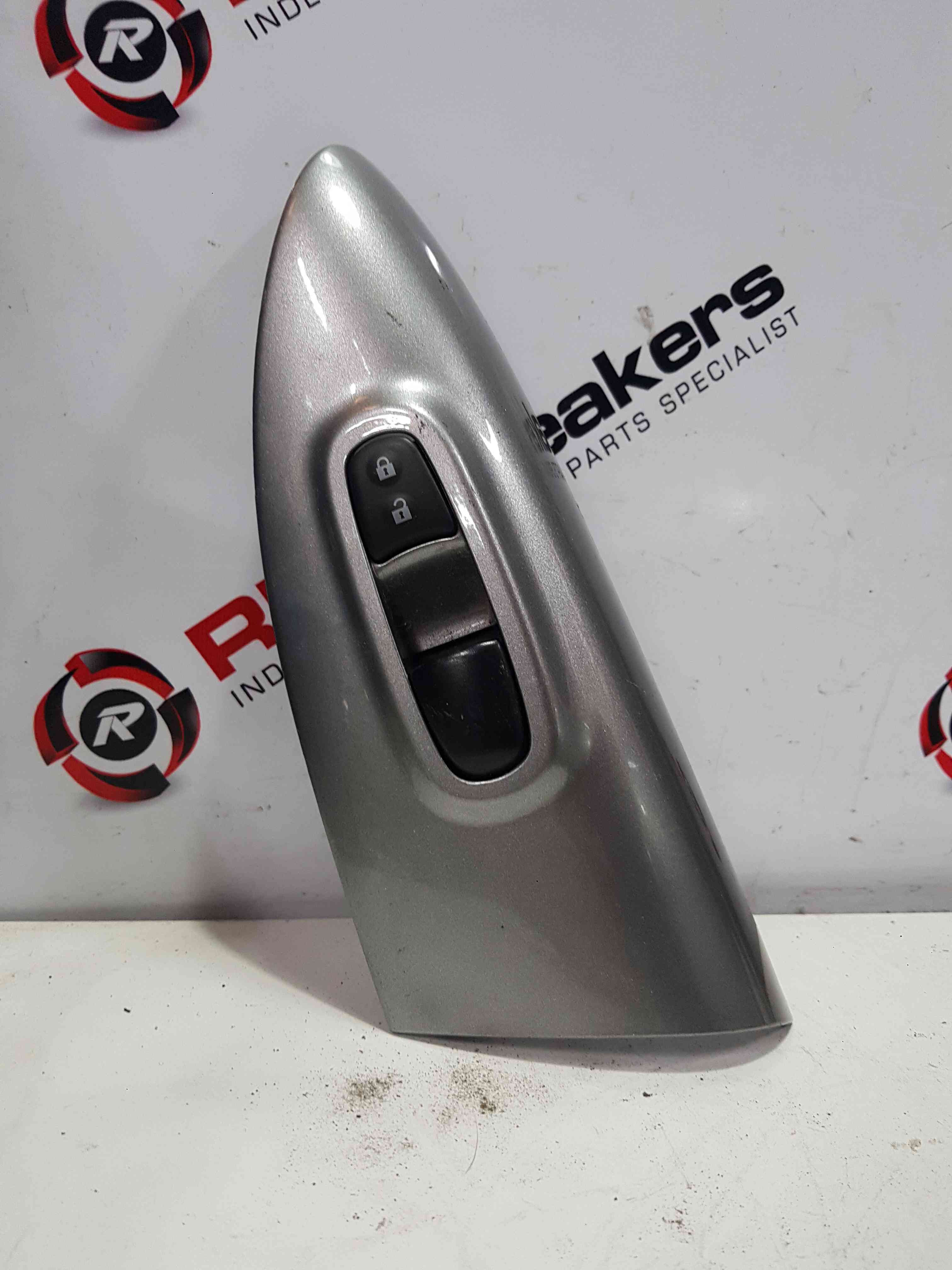 Thumb 3 Nissan Juke MK1 2010-2014 Passenger NSF Front Window Switch Panel 254111Ka5a