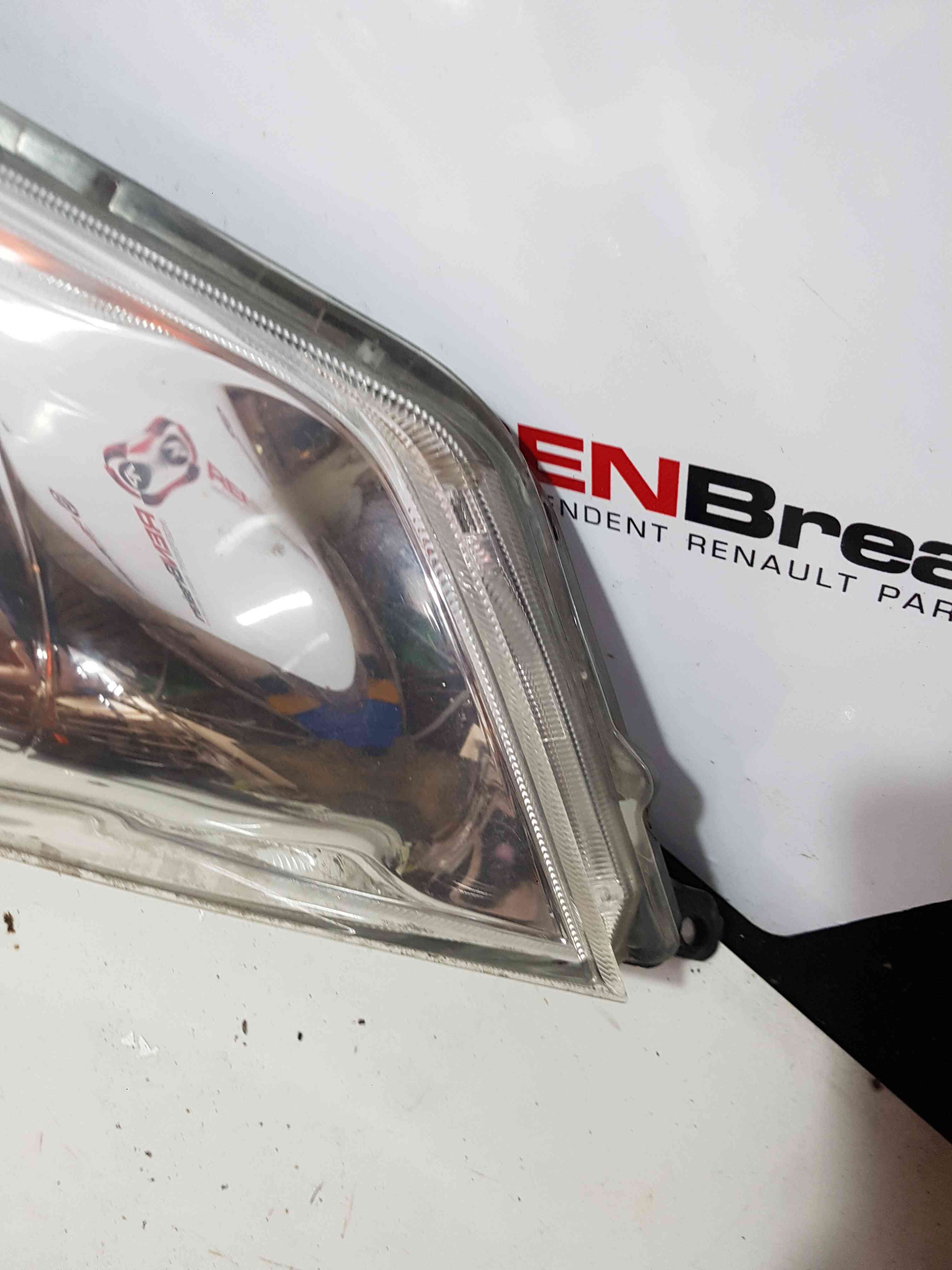 Thumb 6 Nissan Juke MK1 2010-2014 Passenger NSF Headlight