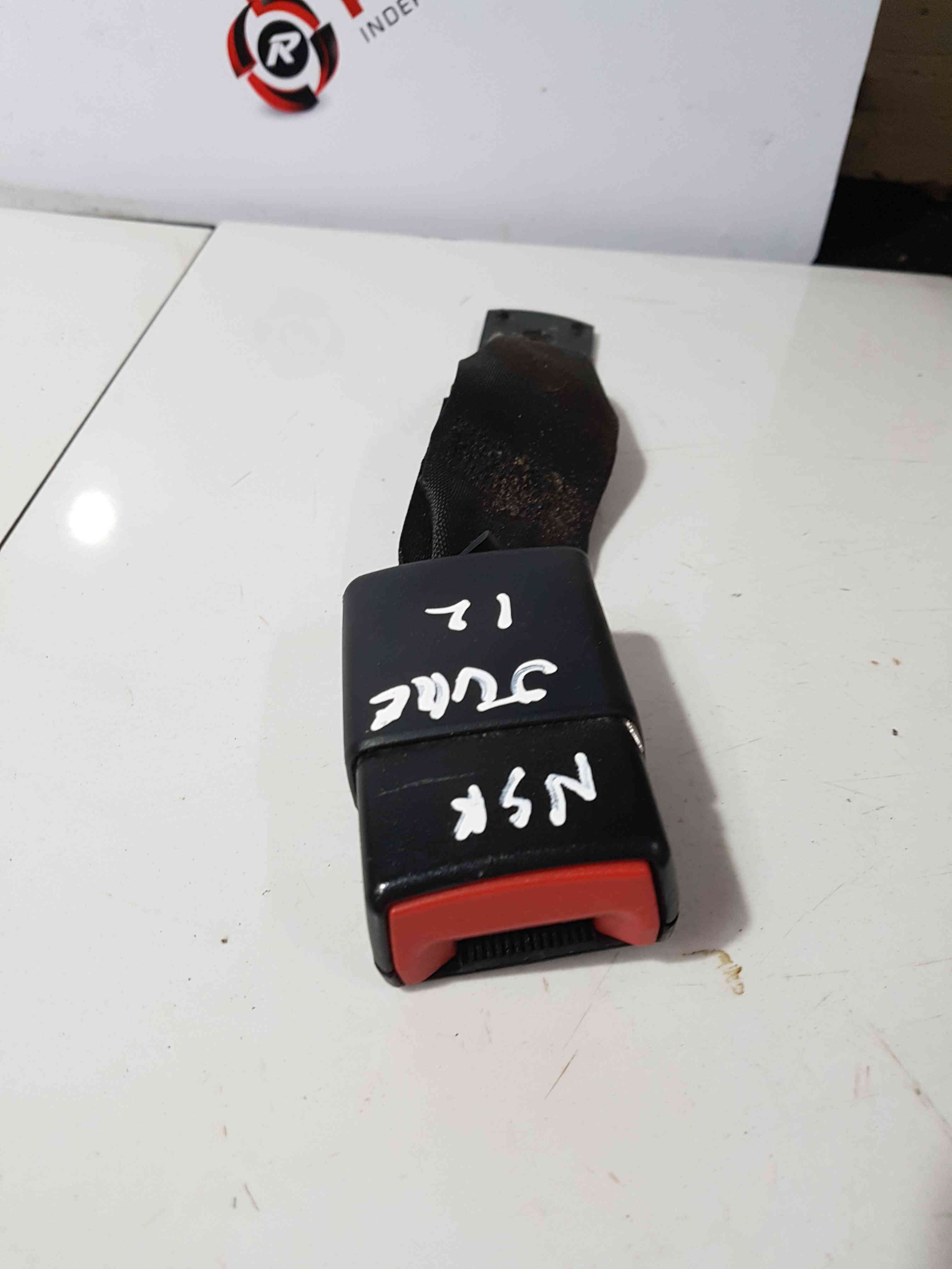 Thumb 2 Nissan Juke MK1 2010-2014 Passenger NSR Middle Seat Belt Buckle Anchor Clip