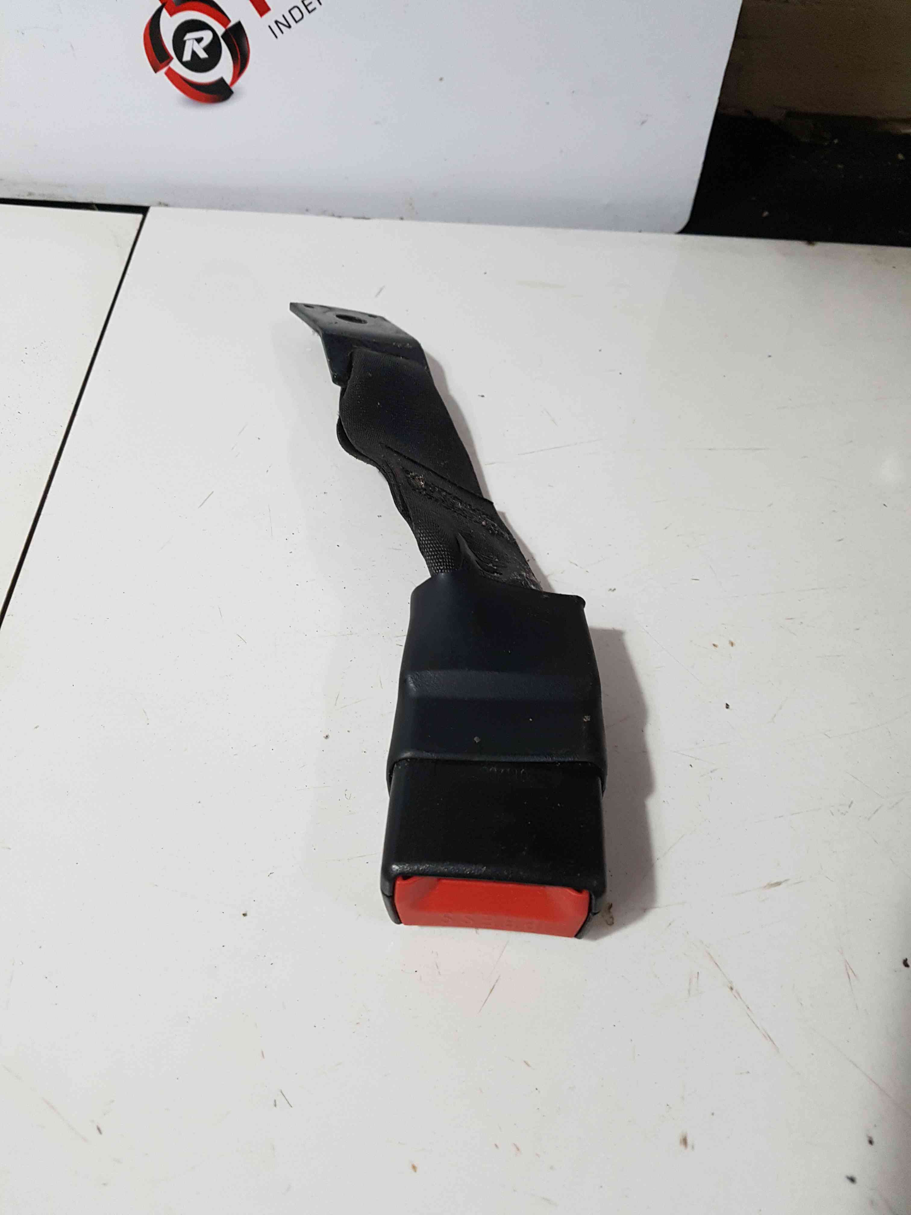 Thumb 6 Nissan Juke MK1 2010-2014 Passenger NSR Middle Seat Belt Buckle Anchor Clip