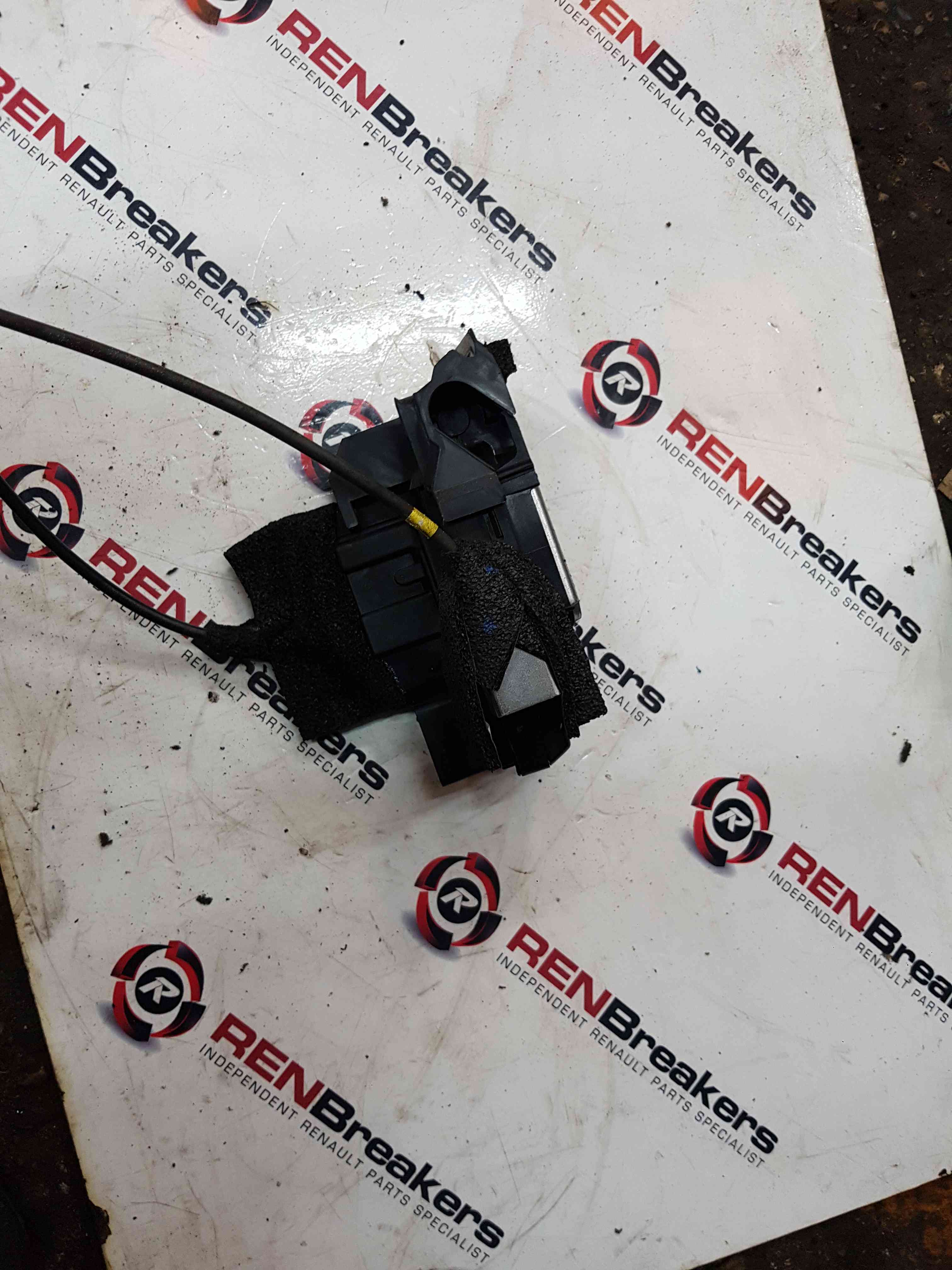 Thumb 7 Nissan Juke MK1 2010-2014 Passenger NSR Rear Door Lock Mechanism