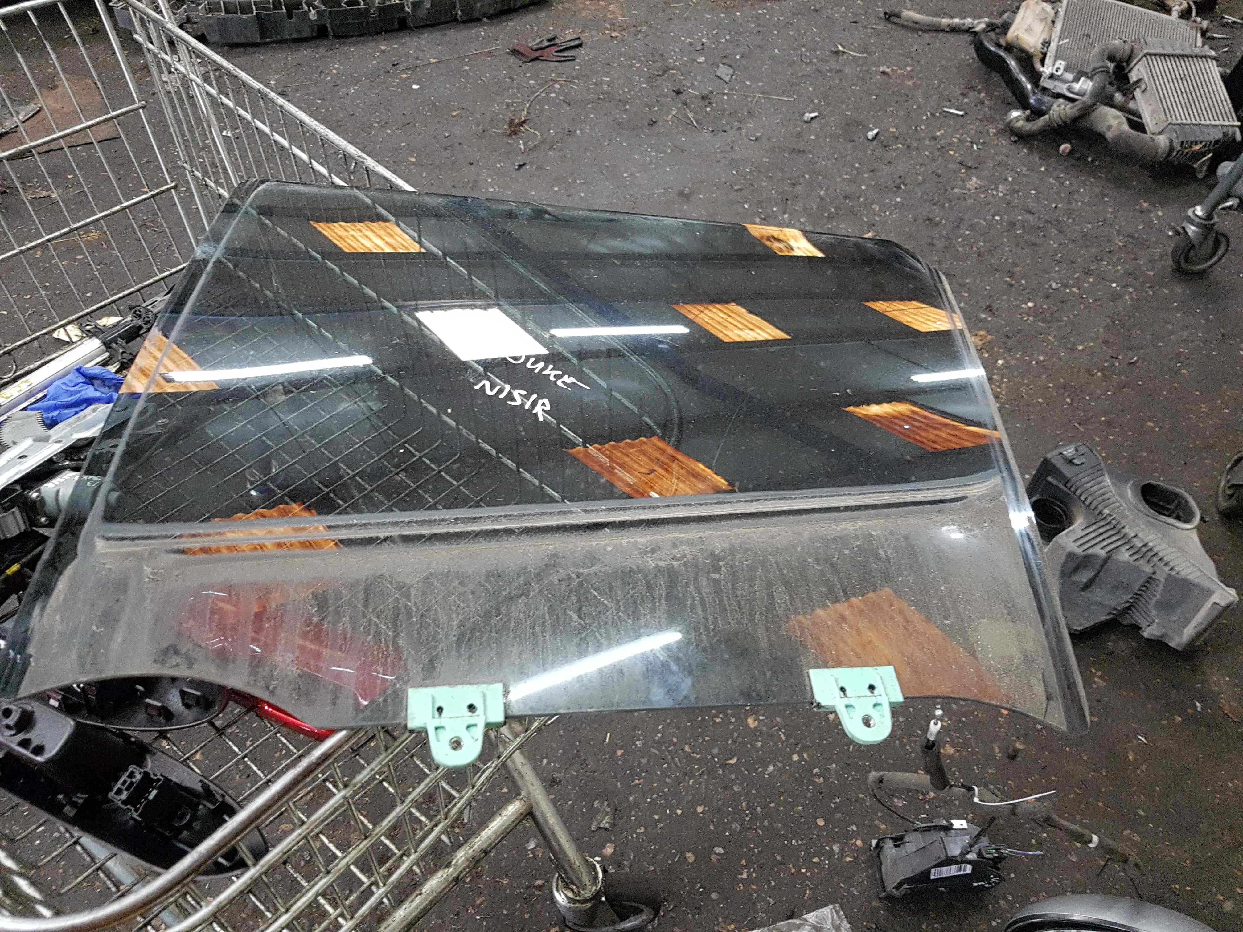 Thumb 2 Nissan Juke MK1 2010-2014 Passenger NSR Rear Glass