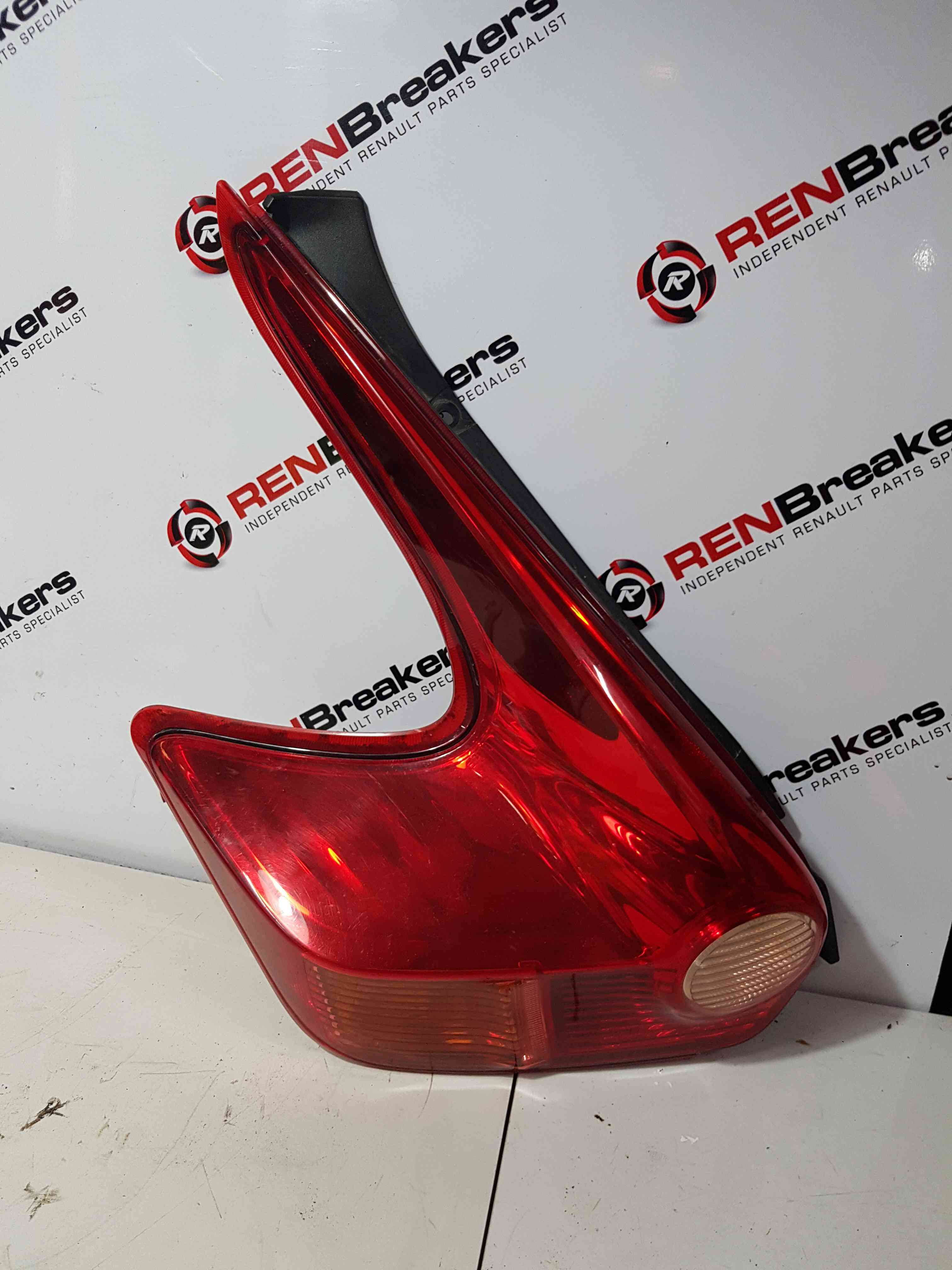 Thumb 3 Nissan Juke MK1 2010-2014 Passenger NSR Rear Light