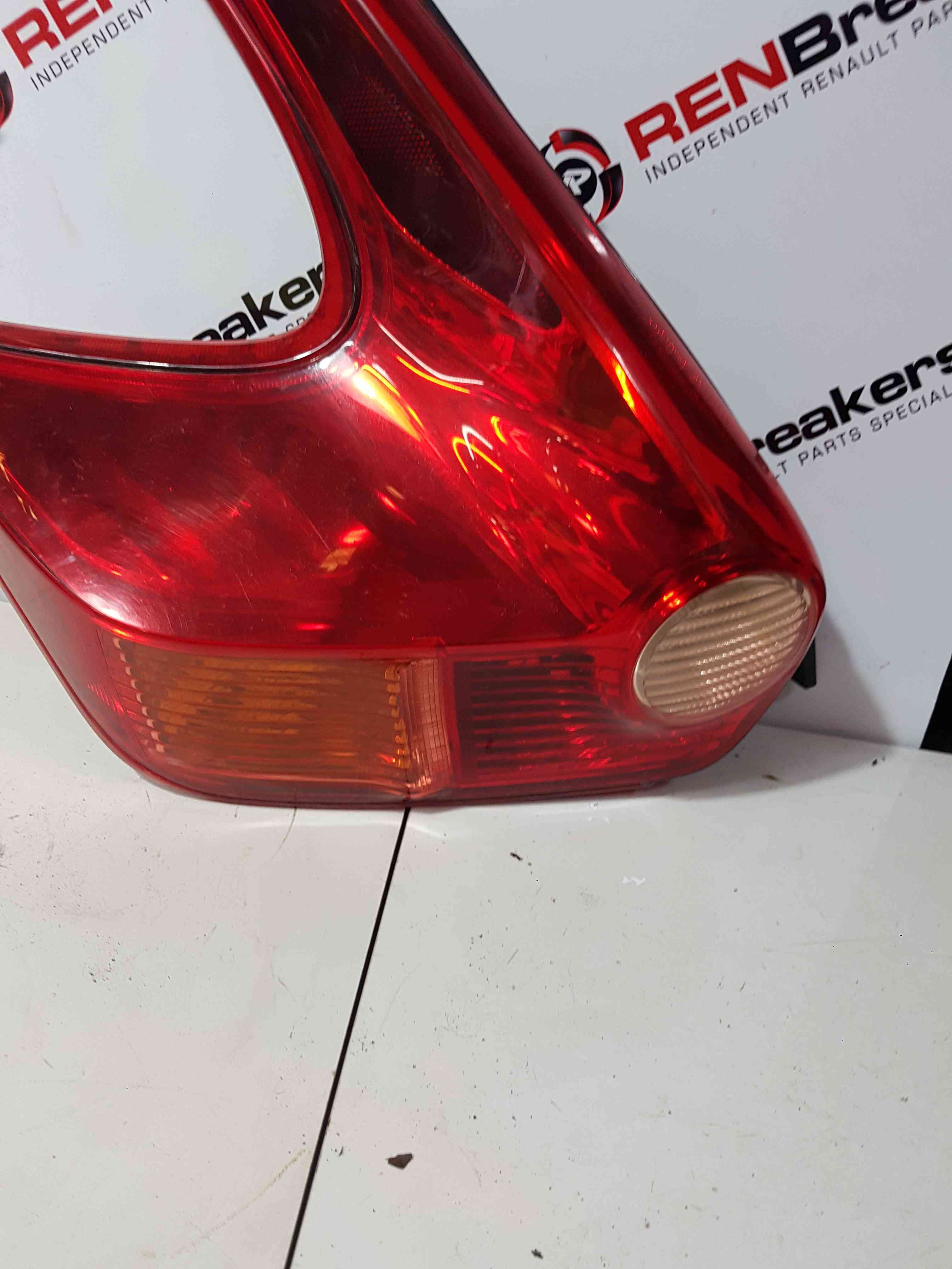 Thumb 4 Nissan Juke MK1 2010-2014 Passenger NSR Rear Light
