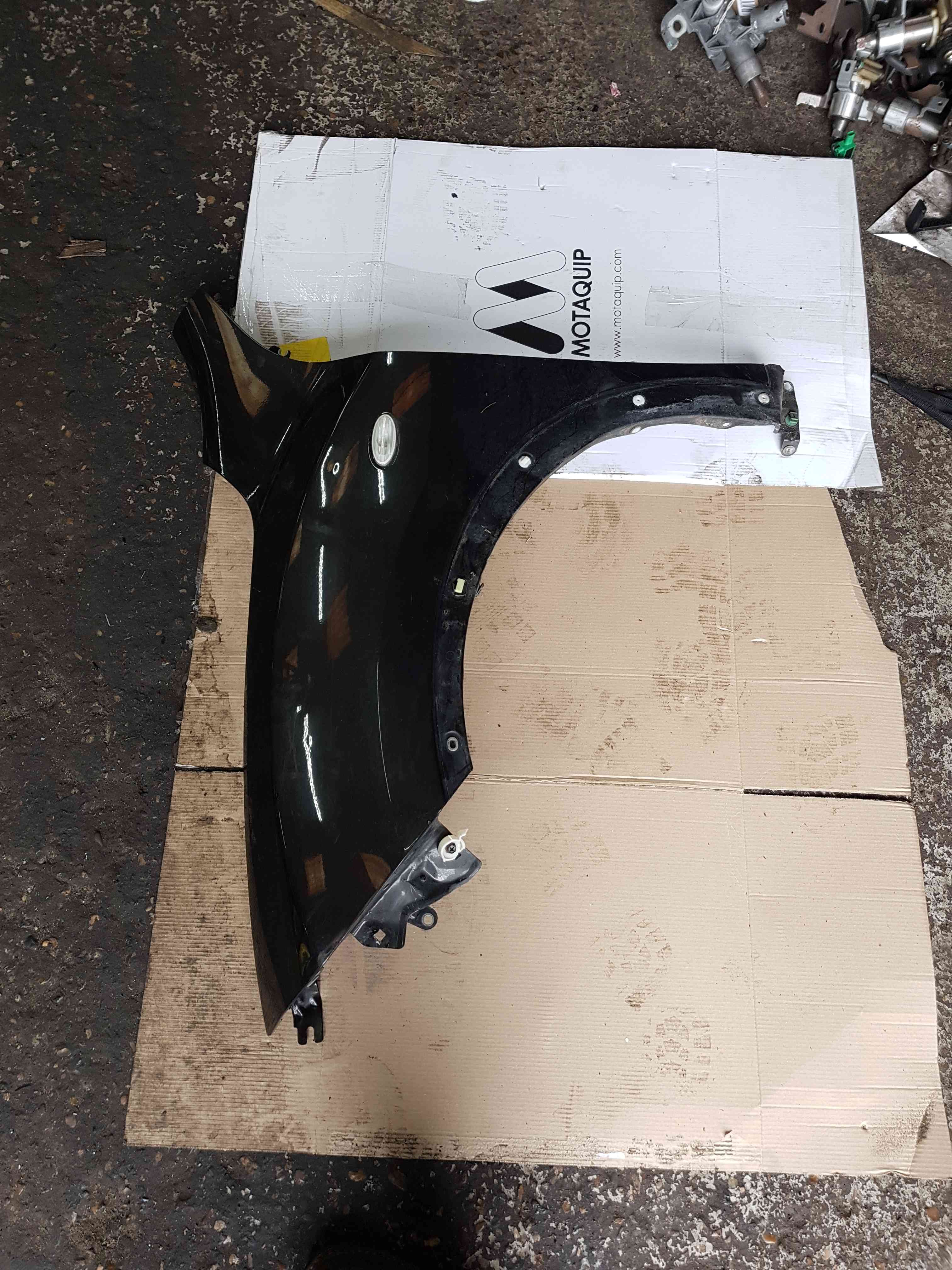 Thumb 6 Nissan Juke MK1 2010-2014 Passenger Ns Wing Grey Black Brown KAX