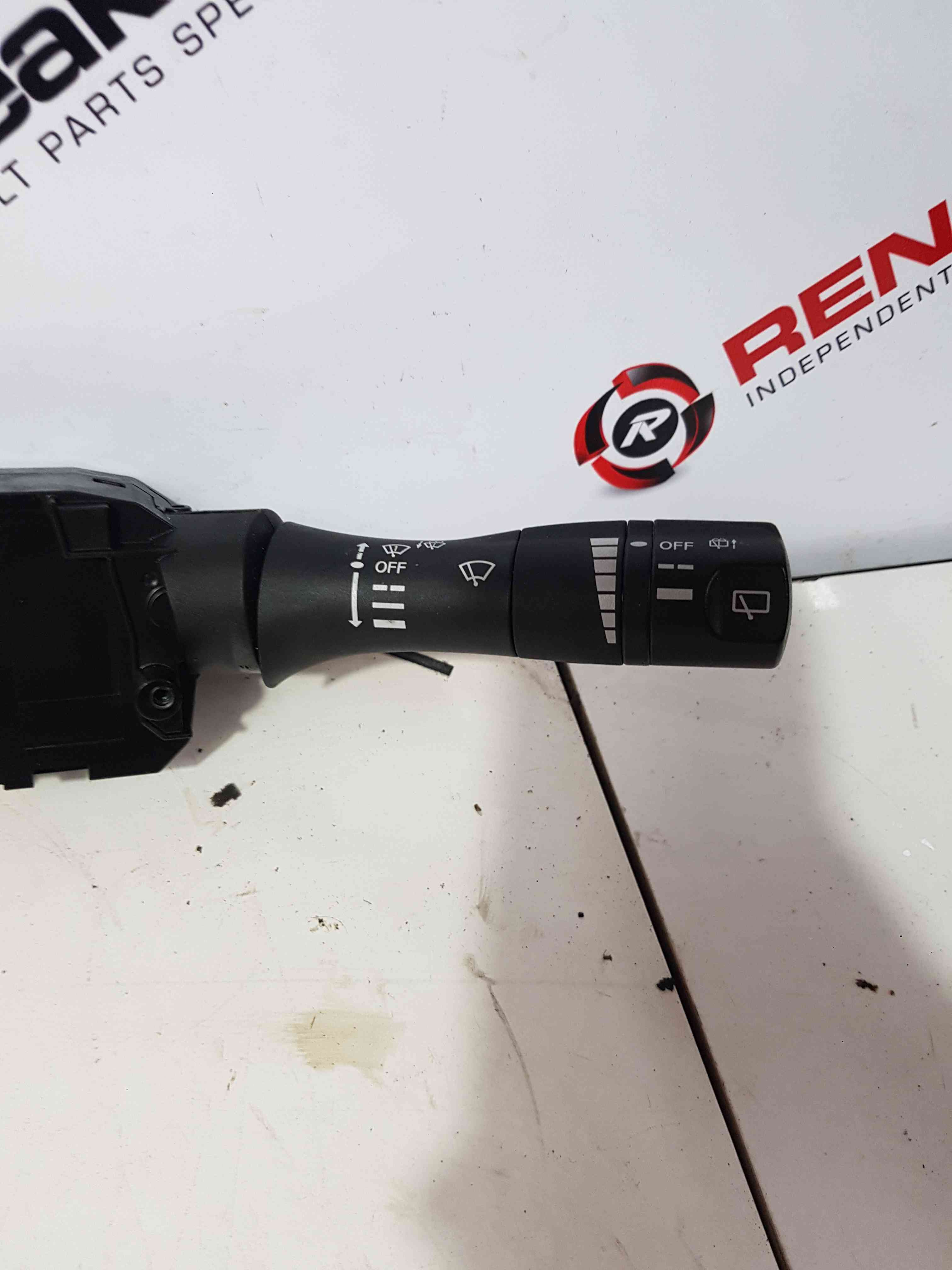 Thumb 3 Nissan Juke MK1 2010-2014 Steering Stalks