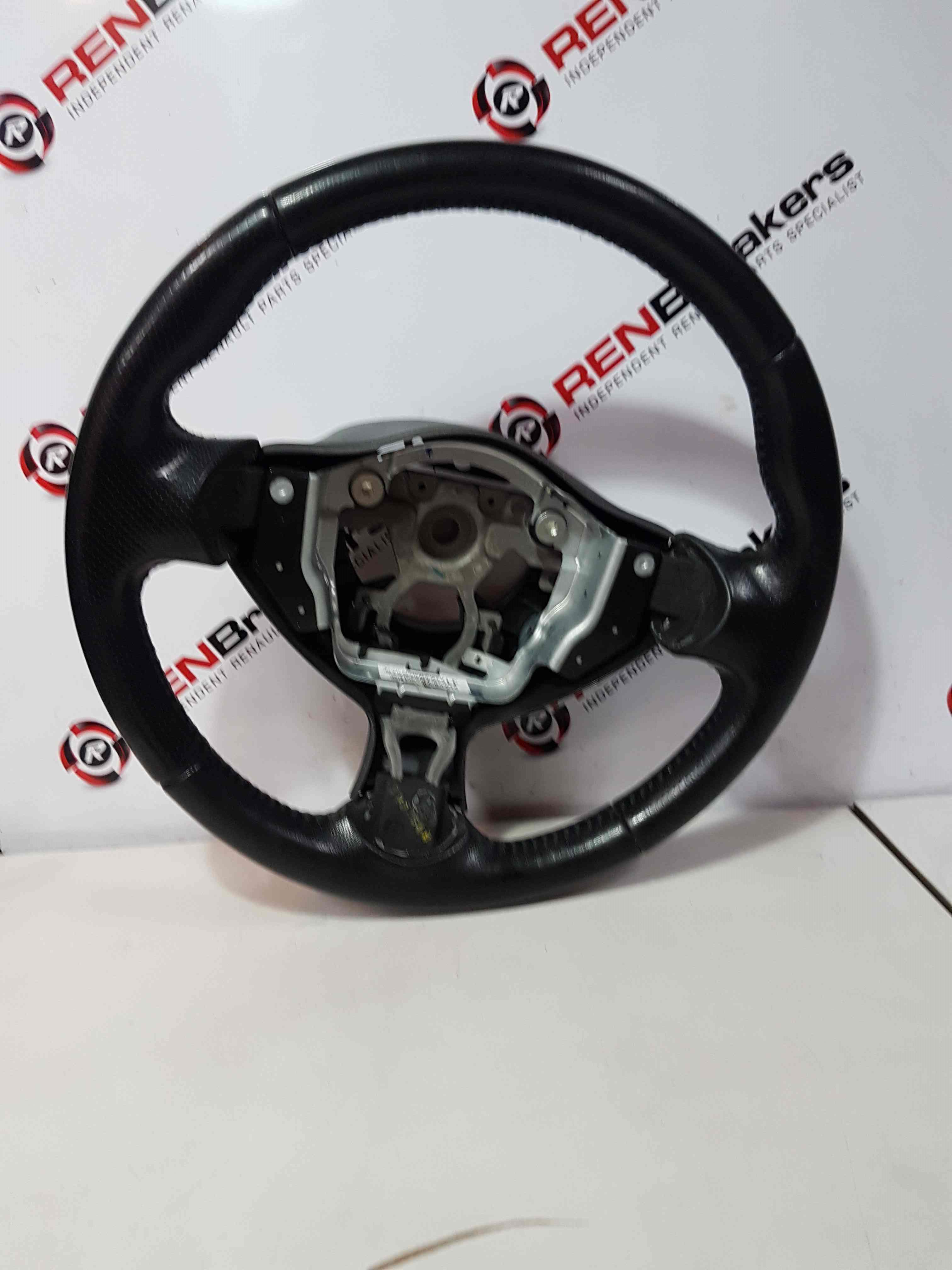 Thumb 7 Nissan Juke MK1 2010-2014 Steering Wheel