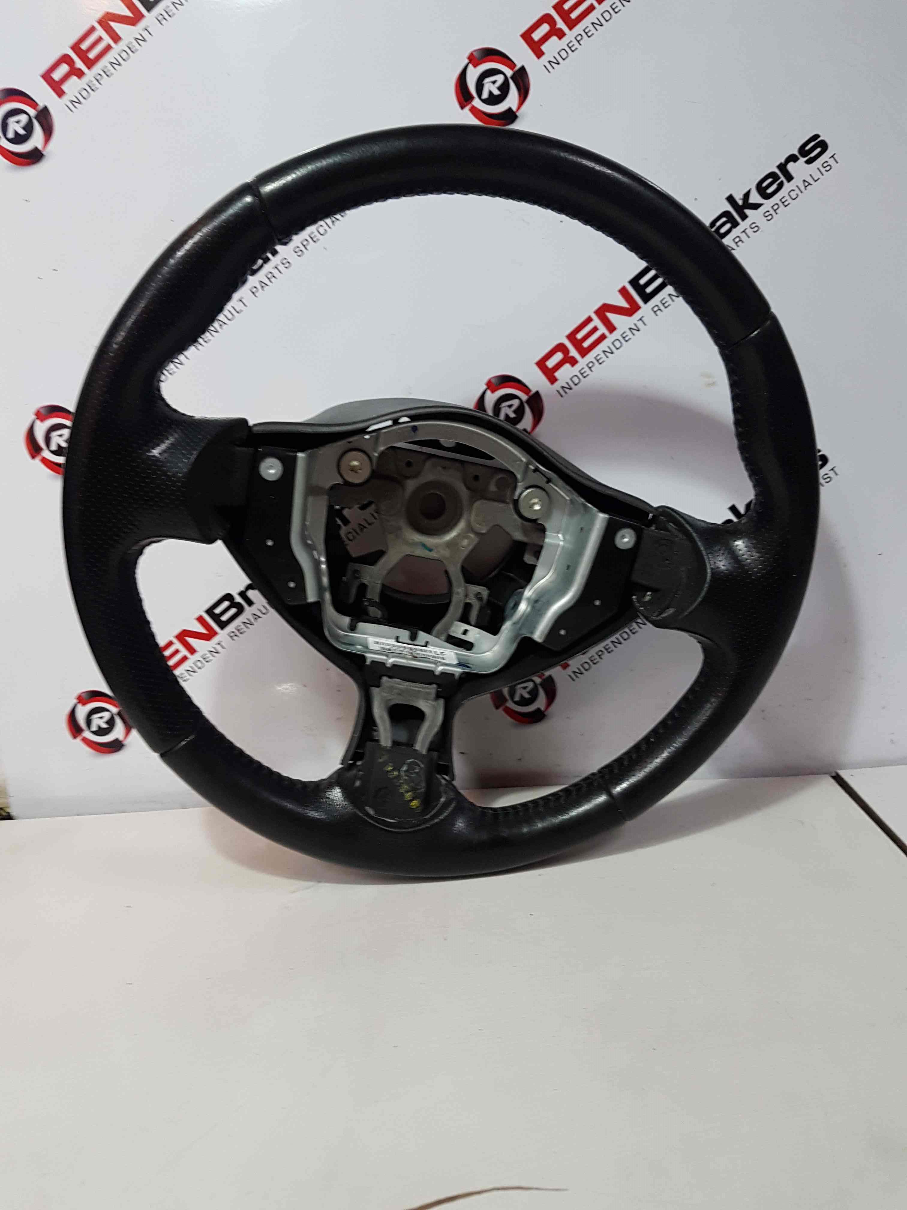 Thumb 8 Nissan Juke MK1 2010-2014 Steering Wheel