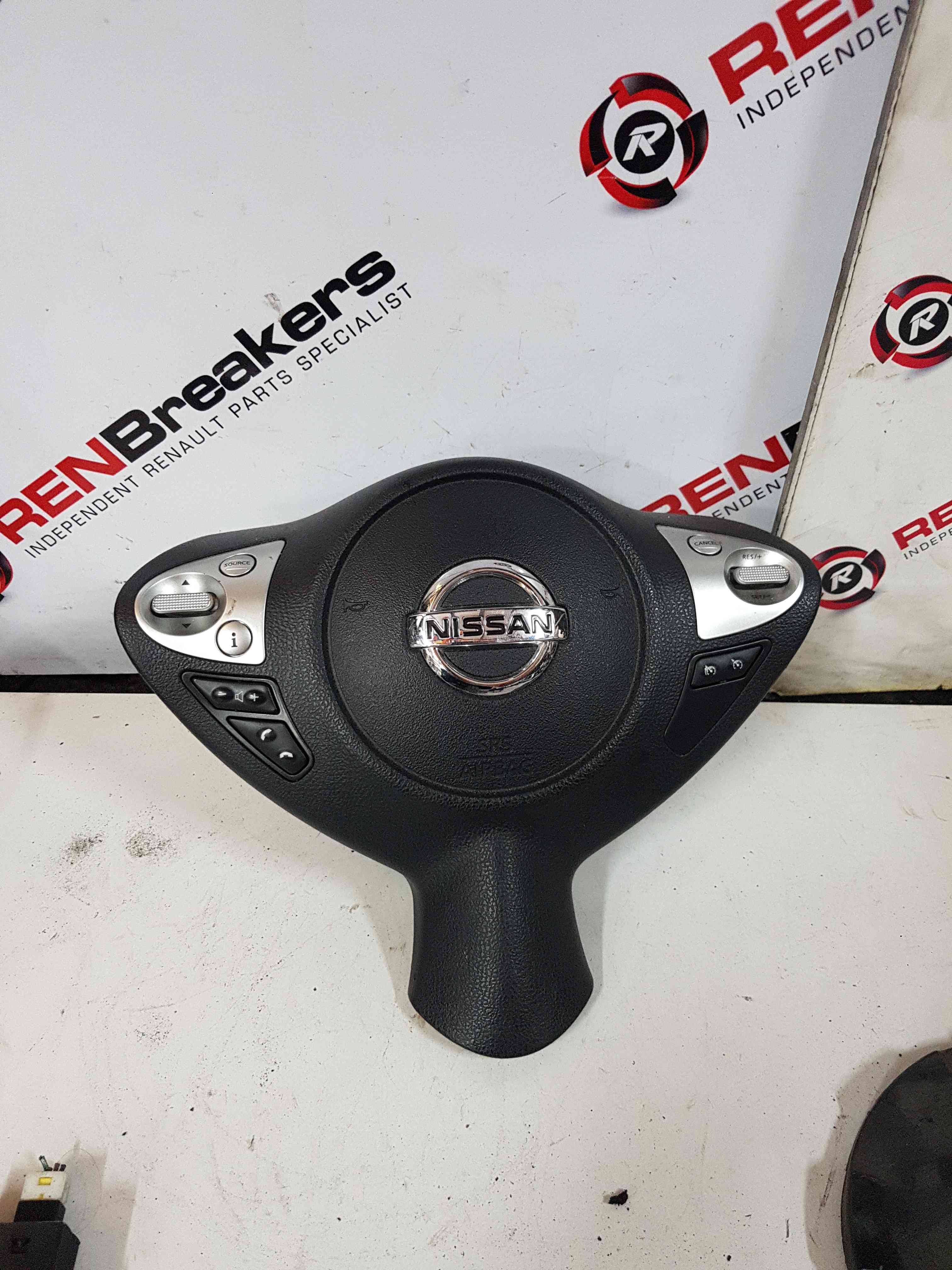 Thumb 3 Nissan Juke MK1 2010-2014 Steering Wheel AIR