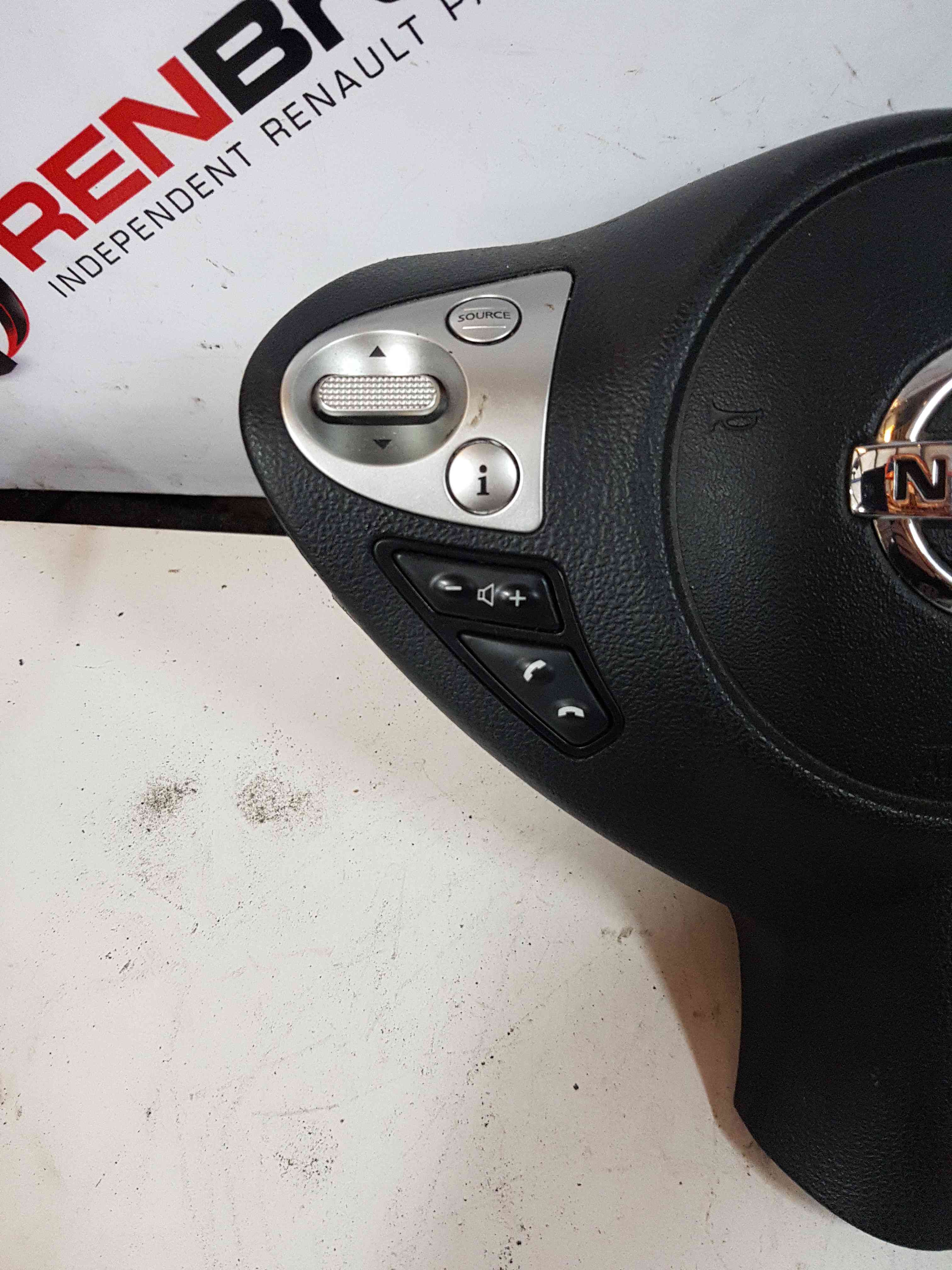 Thumb 4 Nissan Juke MK1 2010-2014 Steering Wheel AIR