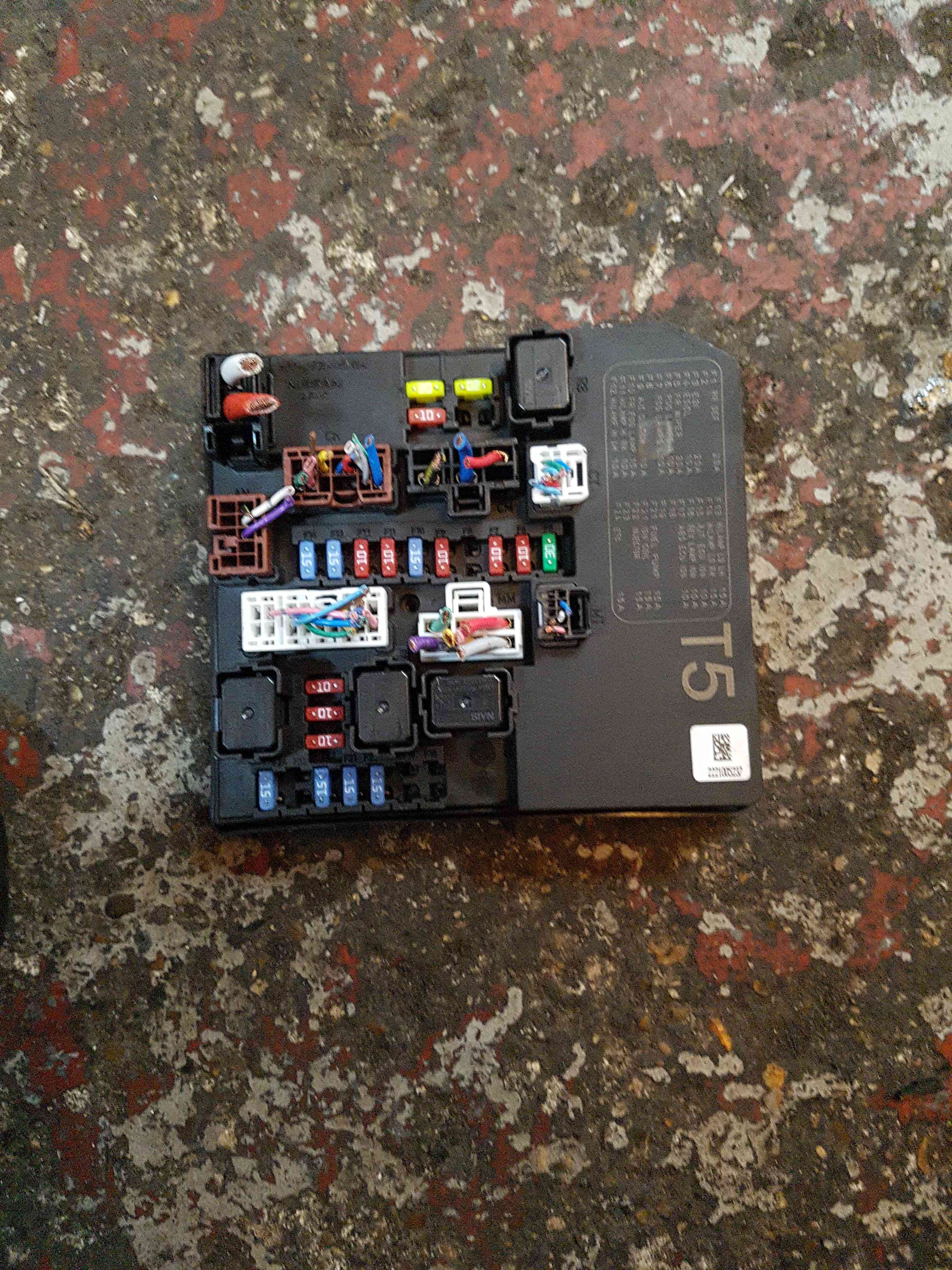Thumb 3 Nissan Juke MK1 2010-2014 UPC Unit Fuse BOX 284B71kk0a